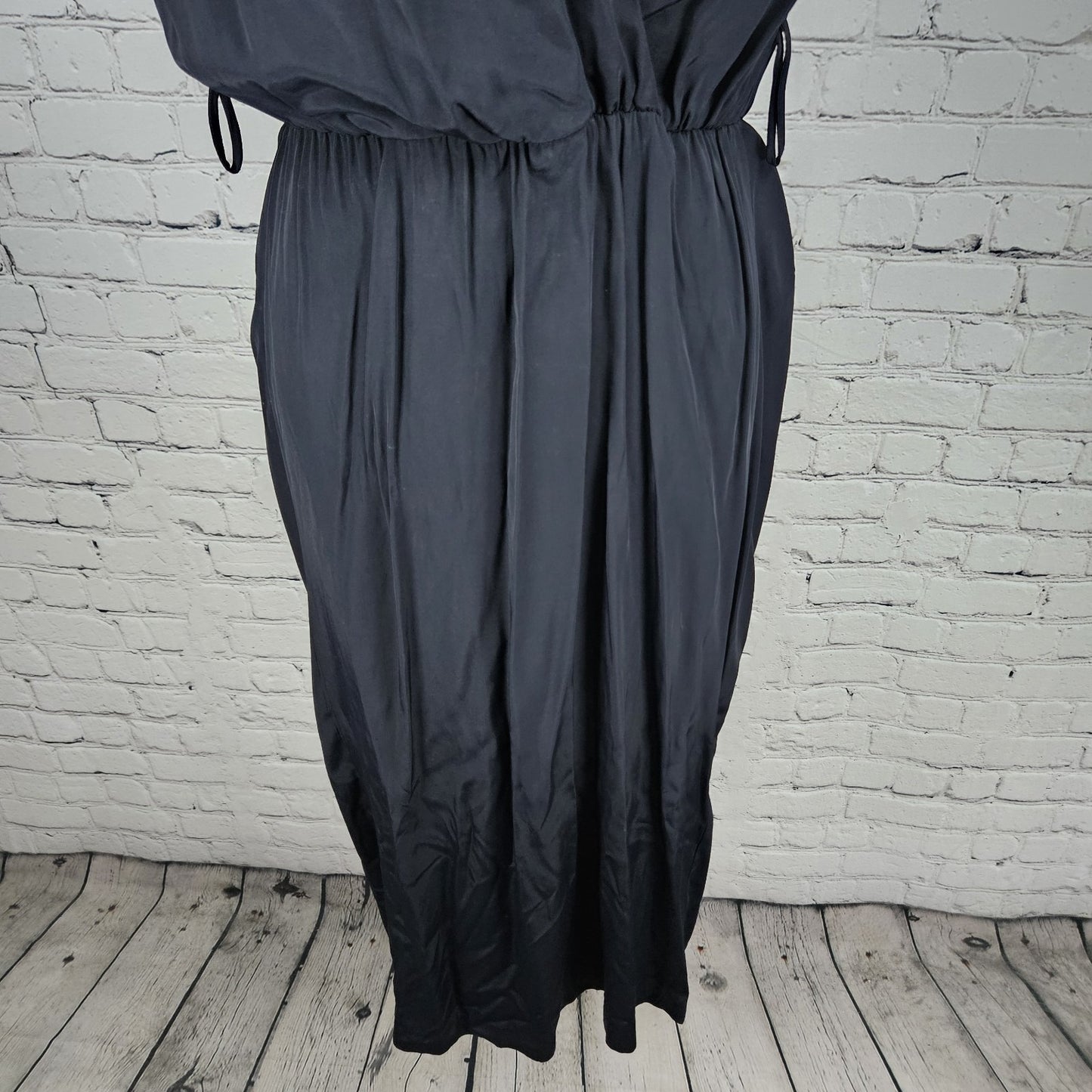 VTG DQ Fashions Navy V Neck Buttoned Back Shoulder Pad Midi Pencil Dress USA 5/6