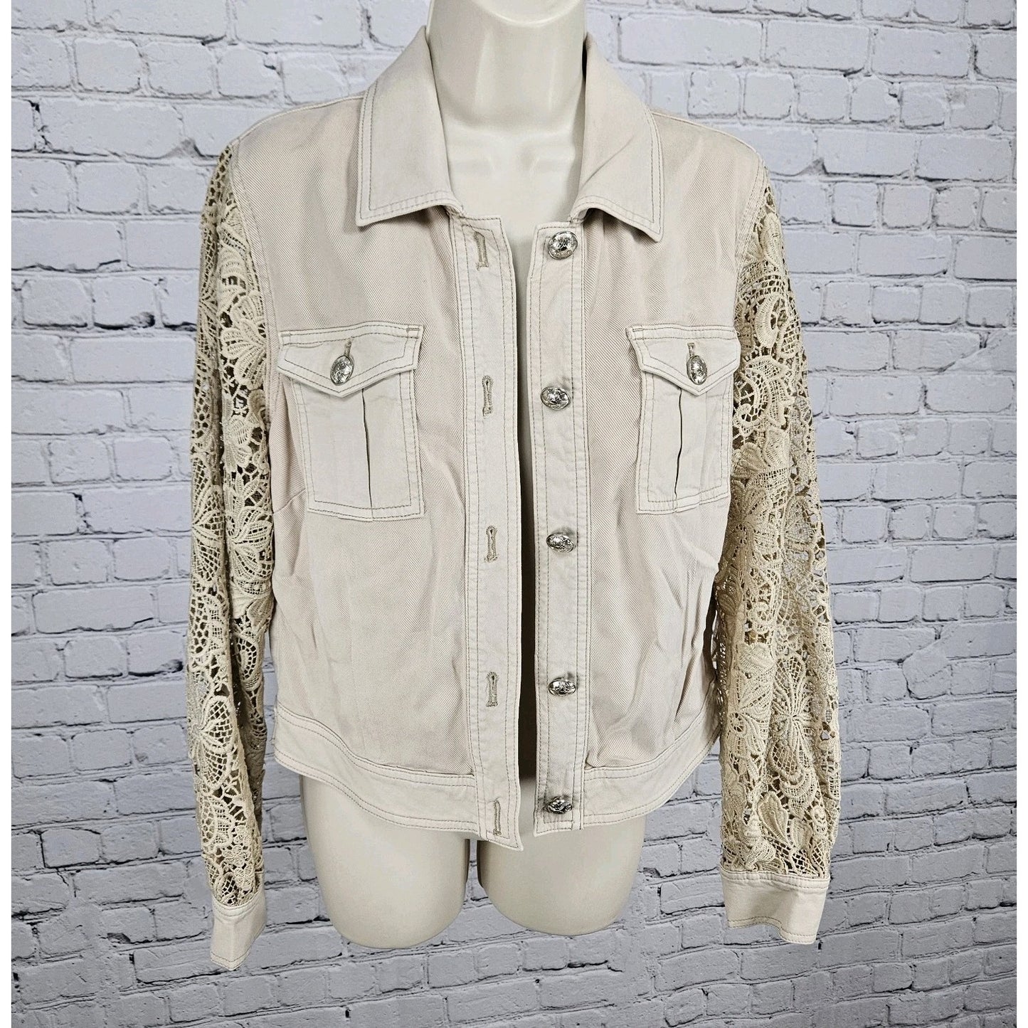 White House Black Market Beige Lace Long Sleeve Buttoned Utililty Jacket 10