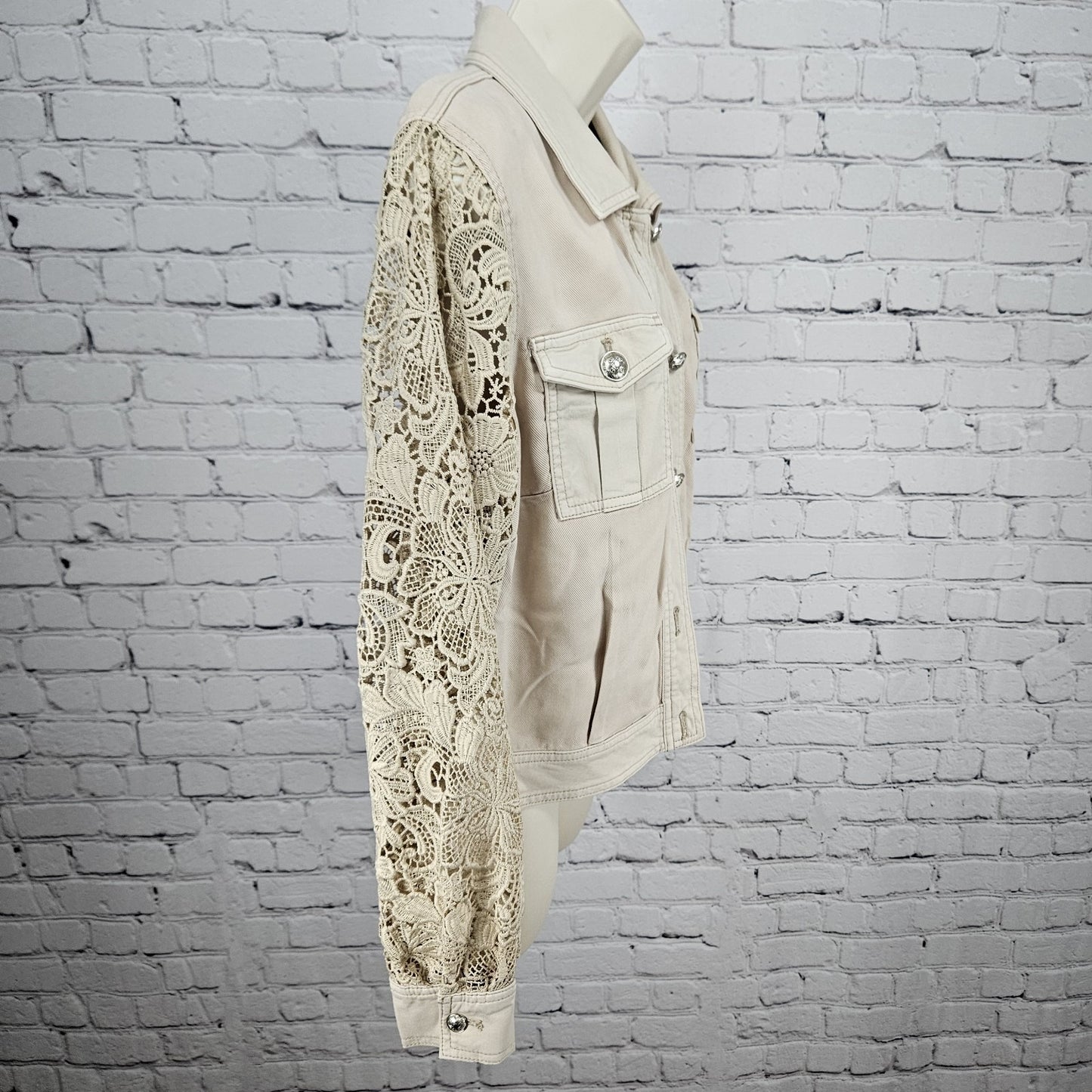 White House Black Market Beige Lace Long Sleeve Buttoned Utililty Jacket 10