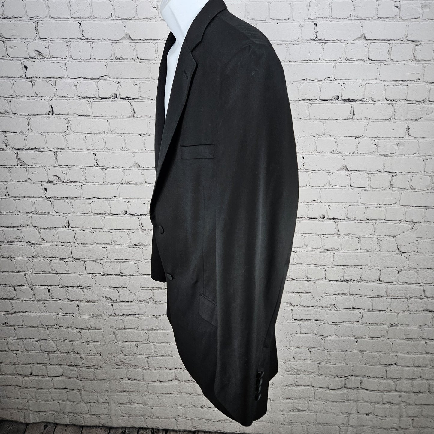 Saks Fifth Avenue Black 100% Wool Super 110's 2 Button Tuxedo Blazer Jacket 46L