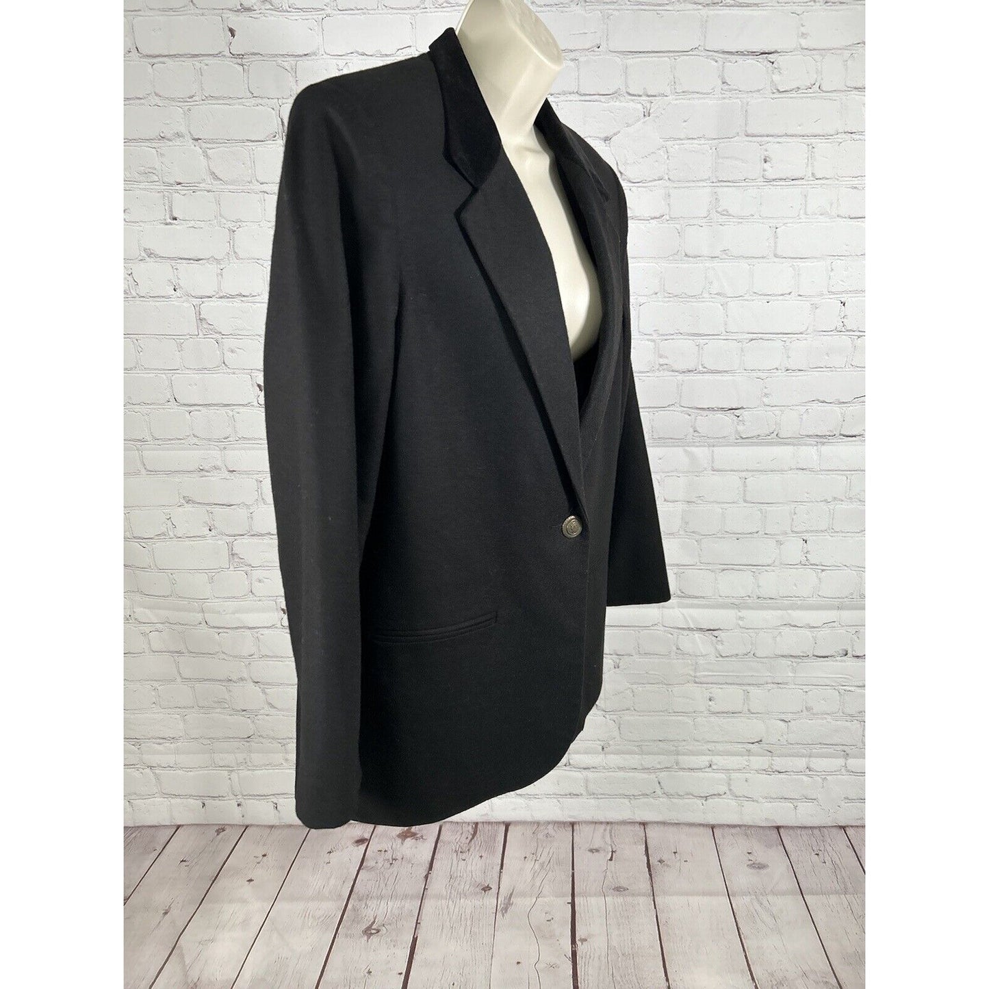 VTG Requirements Petite Black 100% Wool Single Button Blazer Jacket Women’s 12