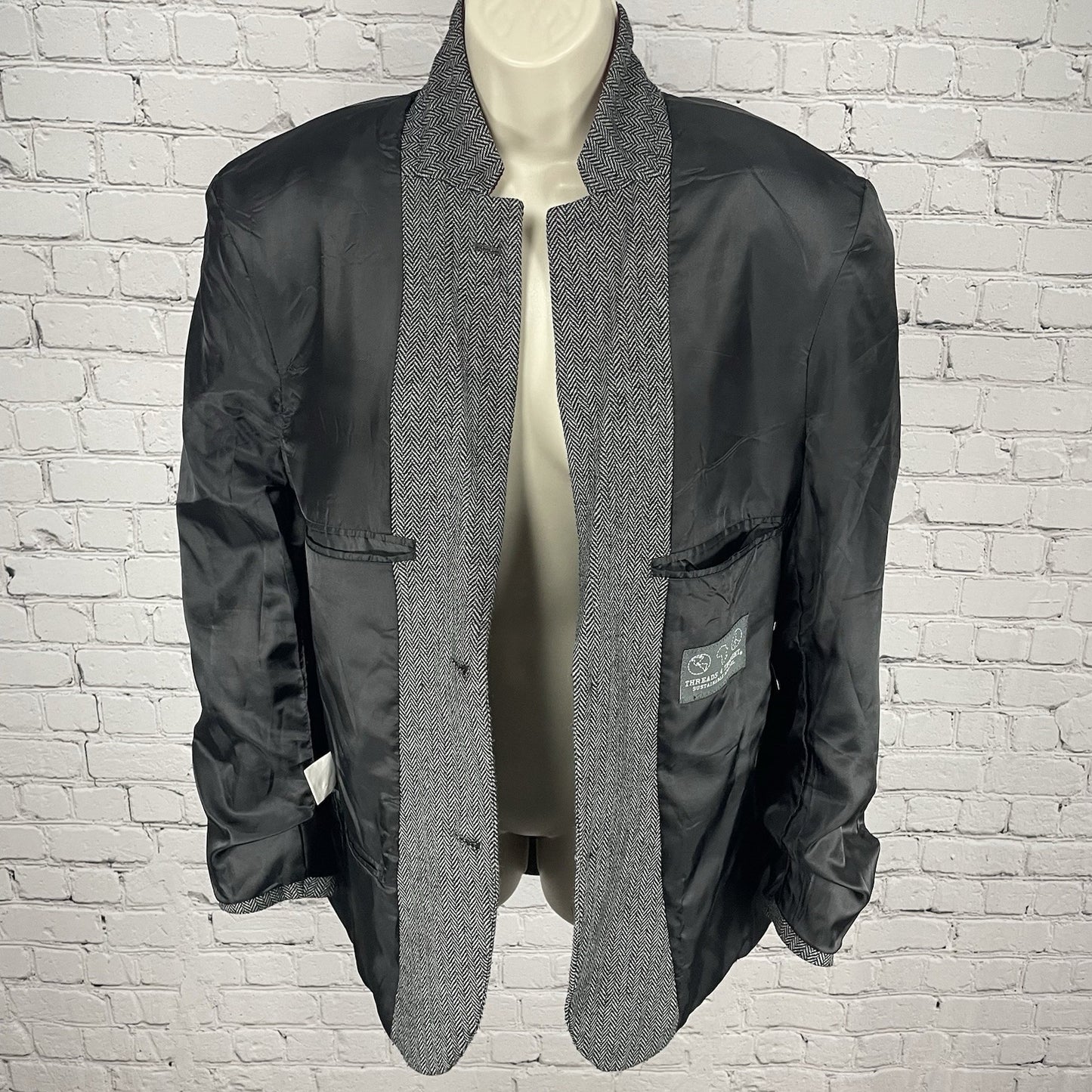 Threads 4 Thought Black & White 2 Button Vented Notch Blazer Jacket Size Large L