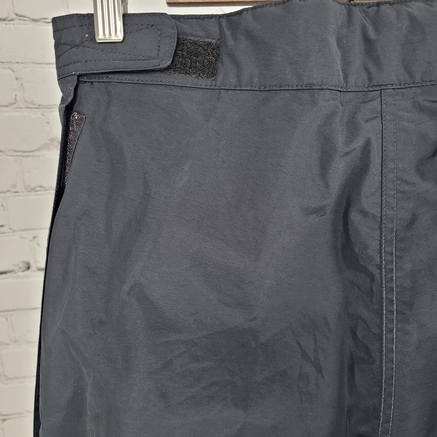 Obermeyer Black Adjustable Waist Zip Pocket Snow Ski Pants Size 10 (31x30)