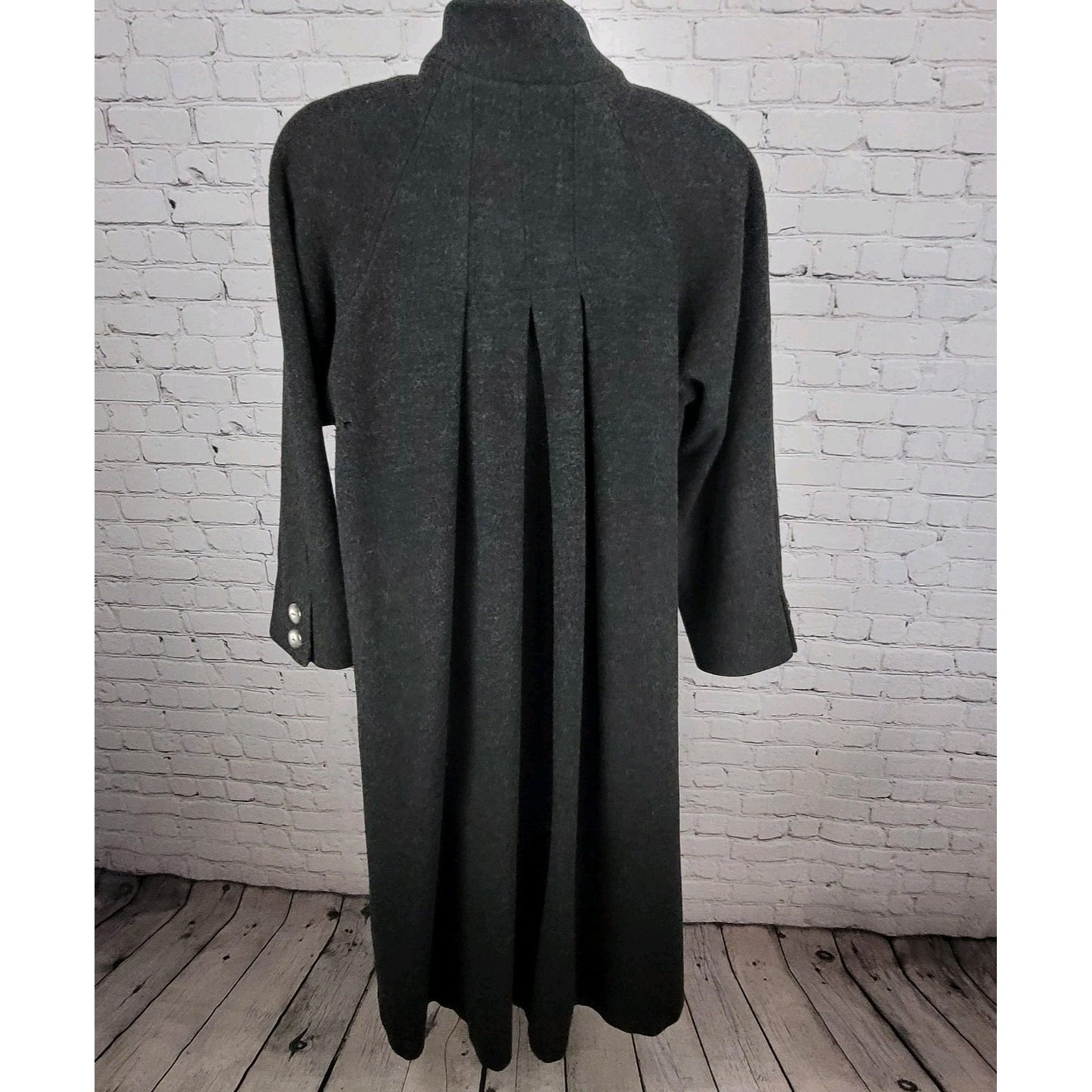 VTG Jules Miller Grey 100% Wool Buttoned Pockets Lined Long Over Coat USA Large