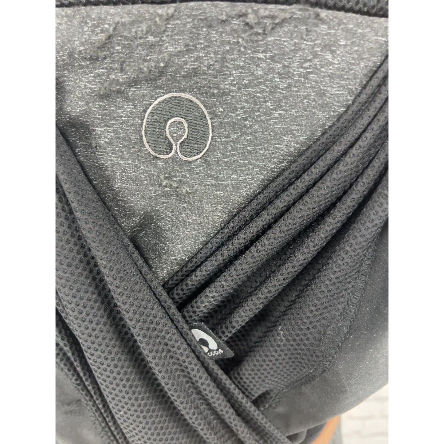 Boppy ComfyChic Hybrid Wrap Baby Carrier Gray Black Faux Leather Trim One Size