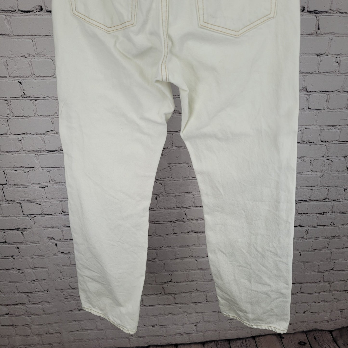 BDG Urban Outfitters White Denim Cowboy Jean 100% Cotton Size 24 (24x30)