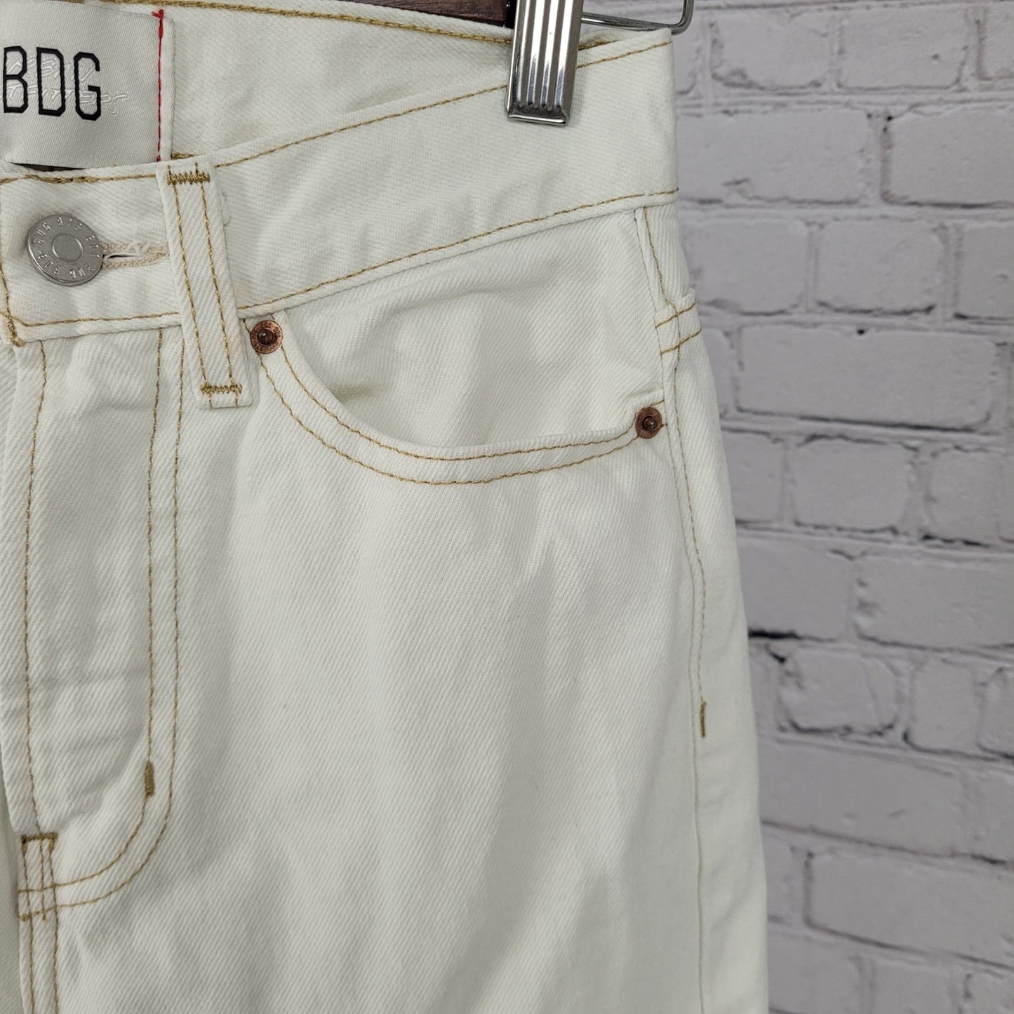 BDG Urban Outfitters White Denim Cowboy Jean 100% Cotton Size 24 (24x30)