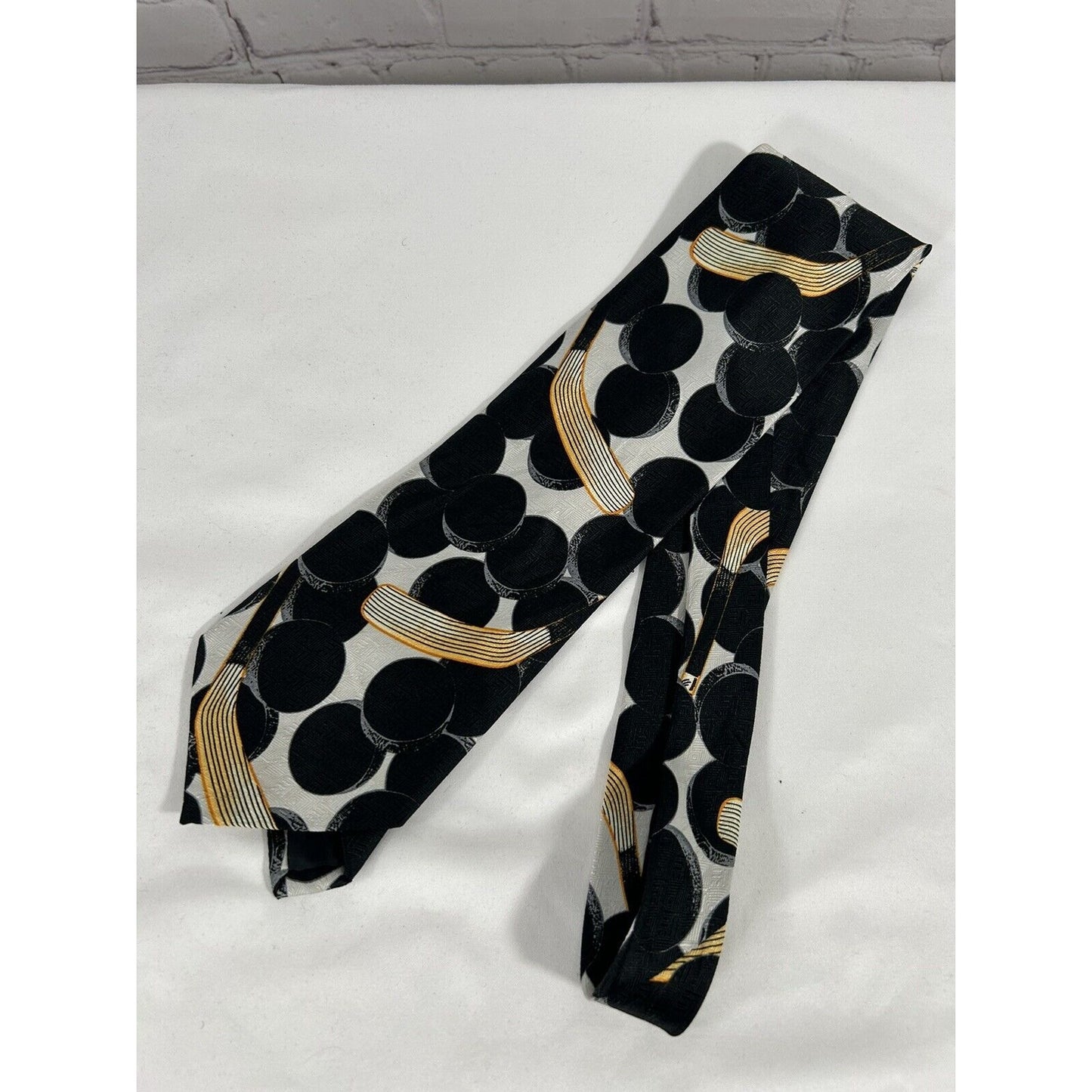 Ralph Marlin 100% Polyester Men's Designer Just Balls Hockey Tie 57 x 4