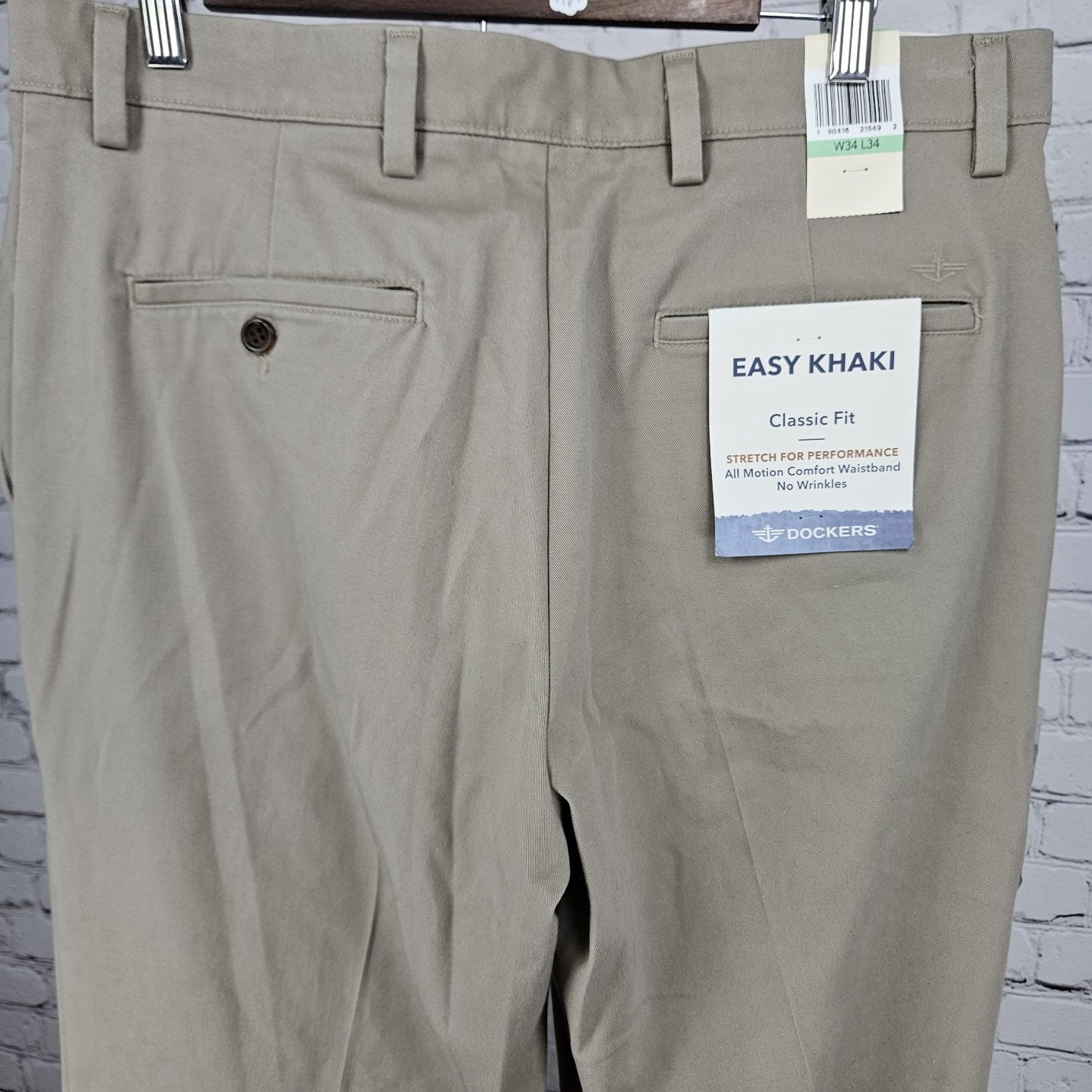 NWT Dockers Easy Khaki Classic Fit Motion Comfort Waistband Chino Pants 34x34
