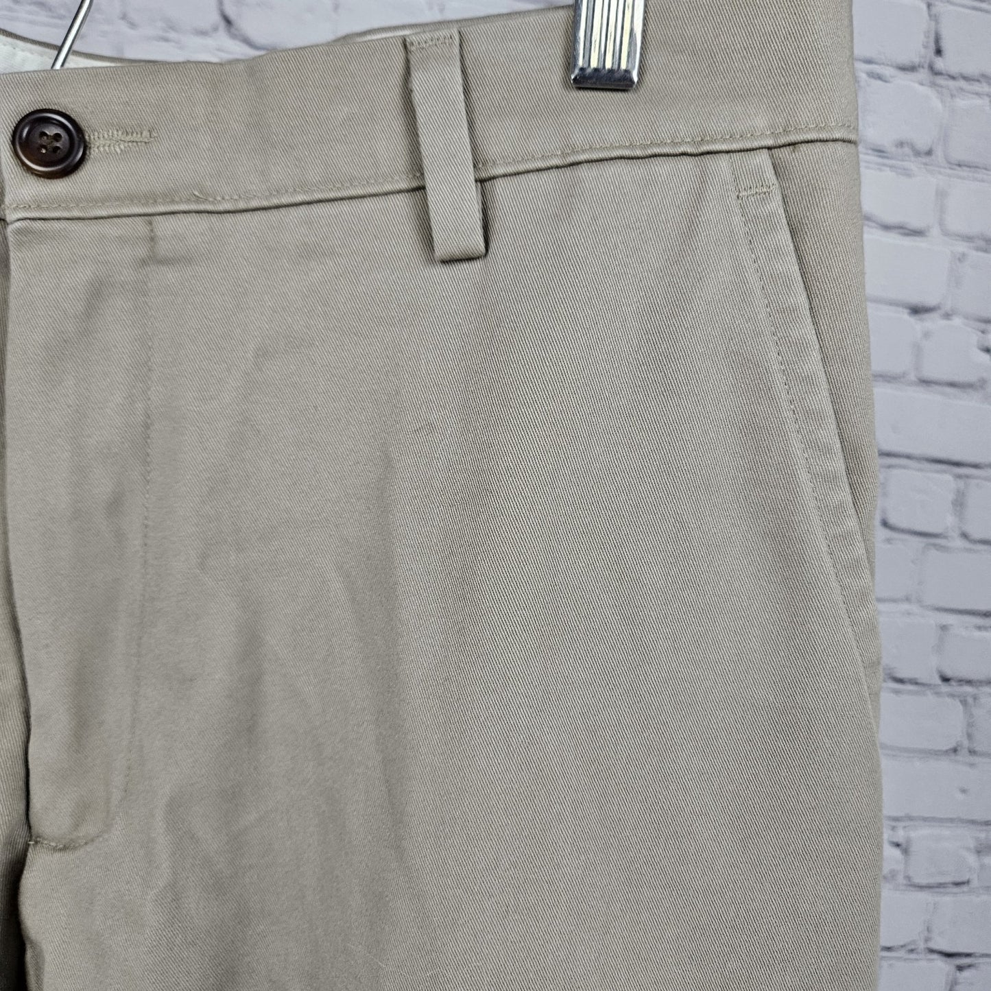 NWT Dockers Easy Khaki Classic Fit Motion Comfort Waistband Chino Pants 34x34