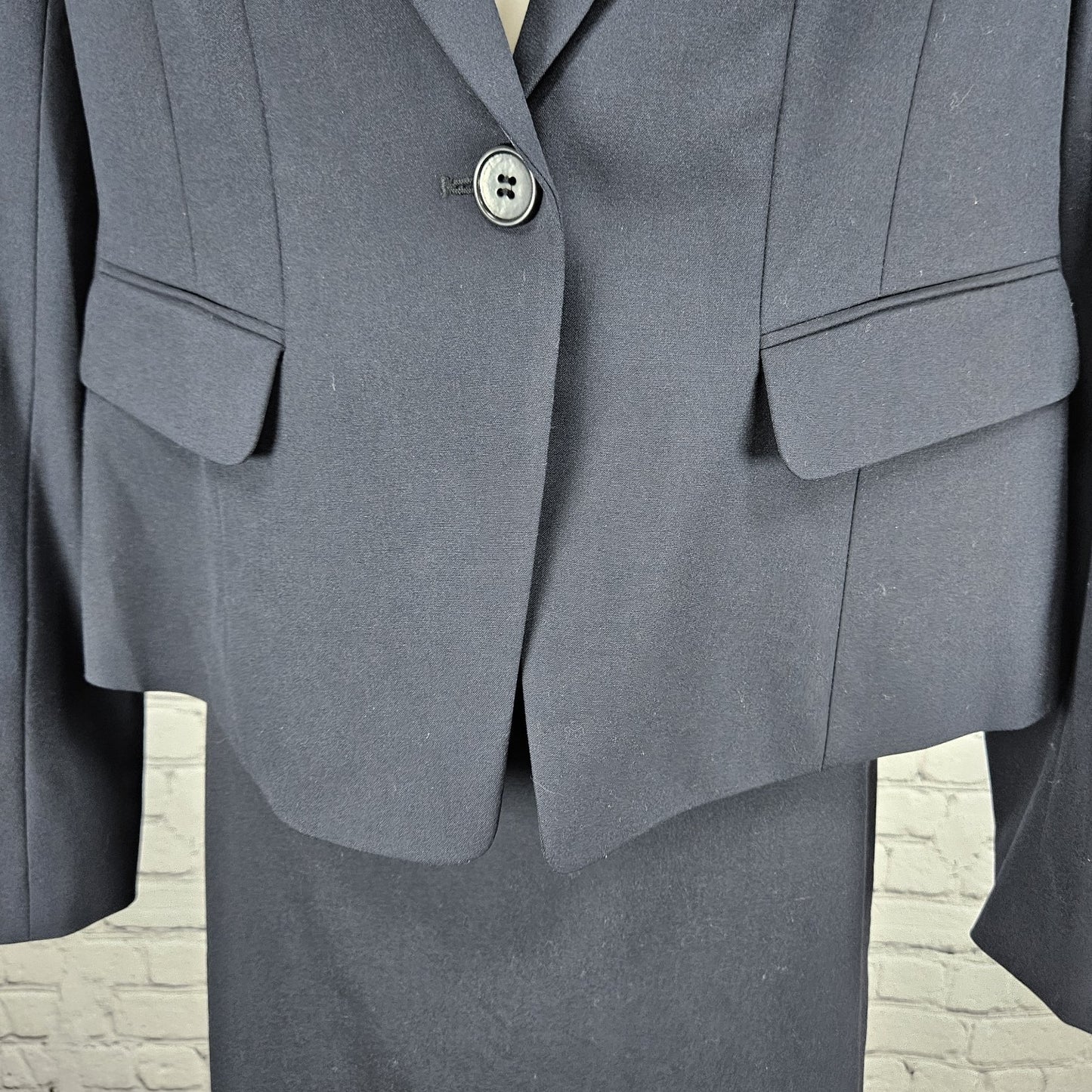 Ann Taylor Navy Full Knee Length Skirt Suit 2 Piece Set 1 Button Notch Jacket 6