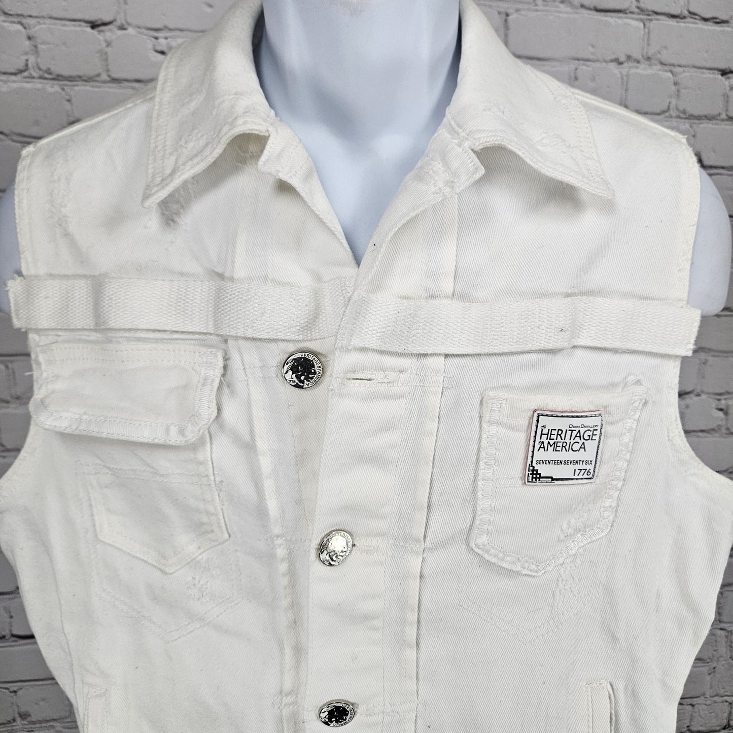 Heritage America White Denim Distressed Stretch Buttoned Collared Vest Medium M
