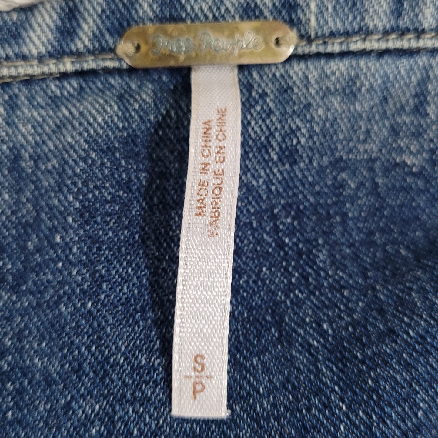 Free People Blue Denim Distressed Removable Knit Hood Jean Jacket Size Small S