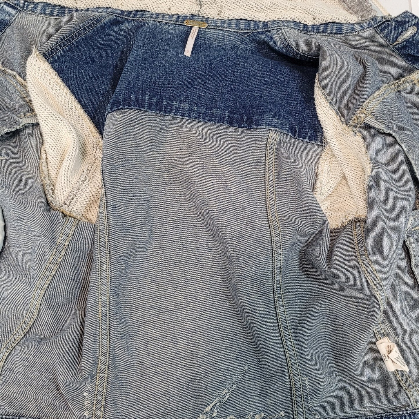 Free People Blue Denim Distressed Removable Knit Hood Jean Jacket Size Small S