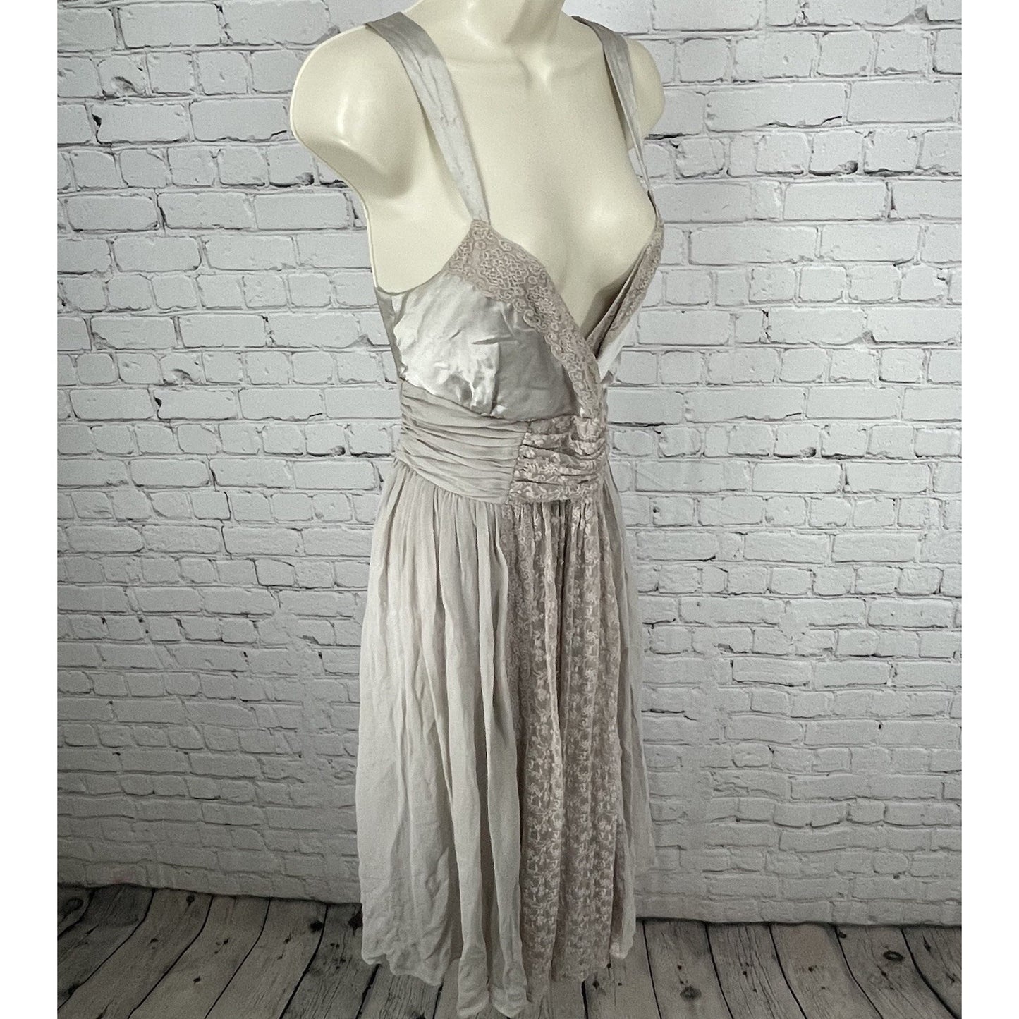 NWD Lil Anthropologie Grey Silk Lace Trim Chiffon Empire Waist Midi Dress 12