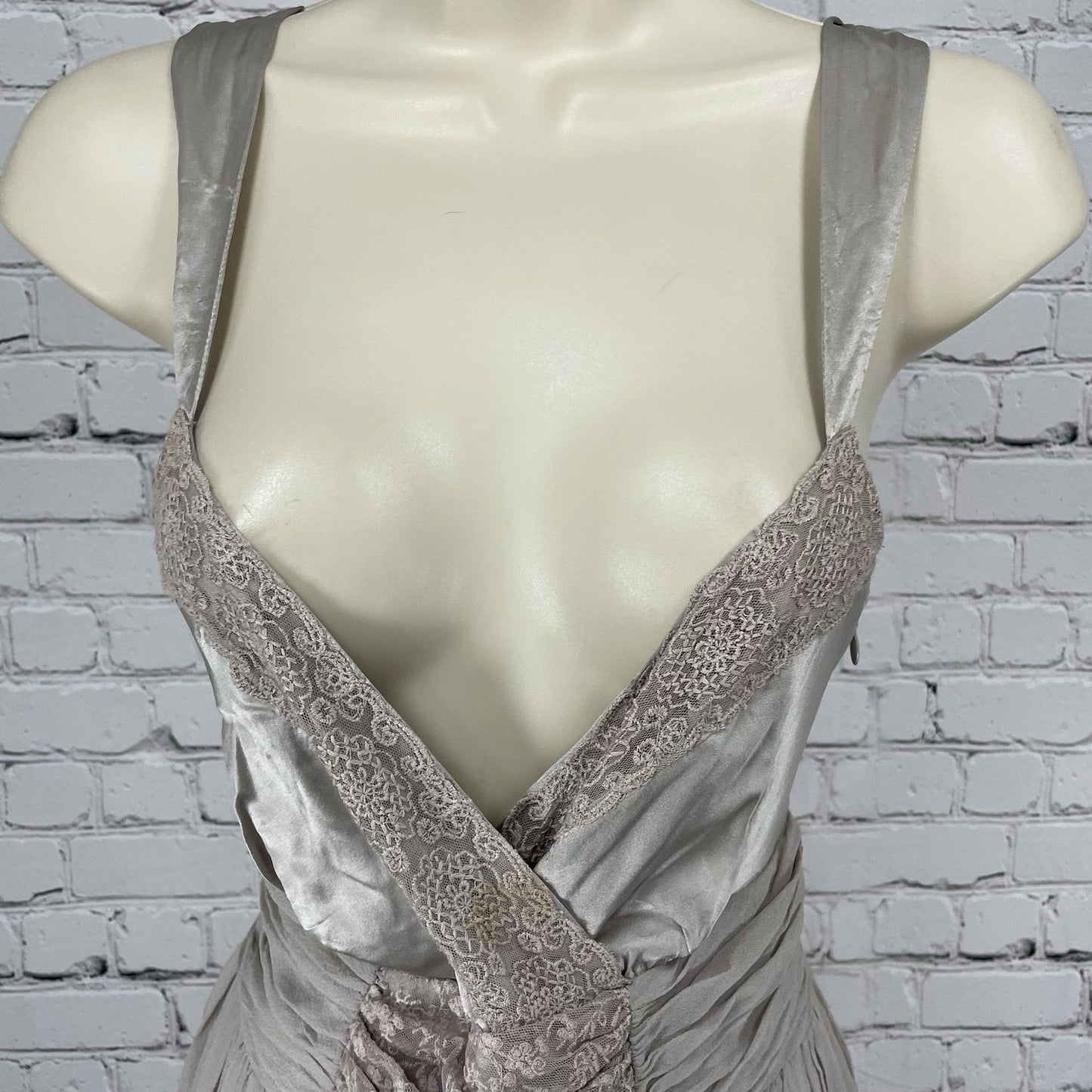 NWD Lil Anthropologie Grey Silk Lace Trim Chiffon Empire Waist Midi Dress 12