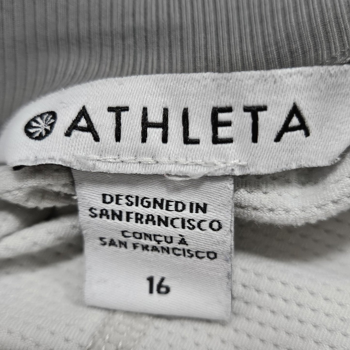 Athleta Grey Brooklyn Textured 16" Skort Striped Stretch Lined Zipped Pocket 16