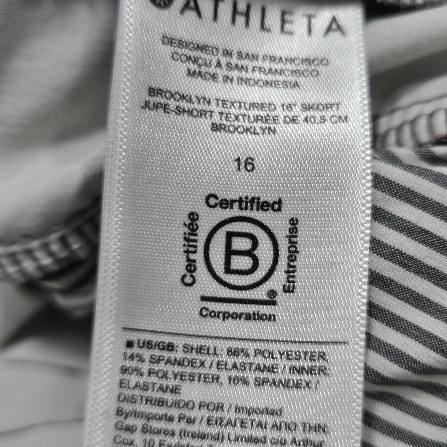 Athleta Grey Brooklyn Textured 16" Skort Striped Stretch Lined Zipped Pocket 16