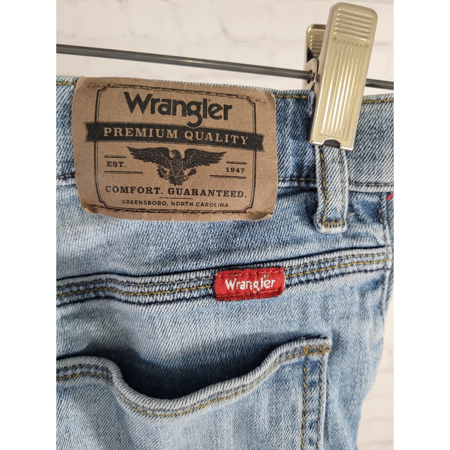 Wrangler Kids Medium Wash Elastic Waist Relaxed Taper Jeans 5TEBWRF Youth 8R