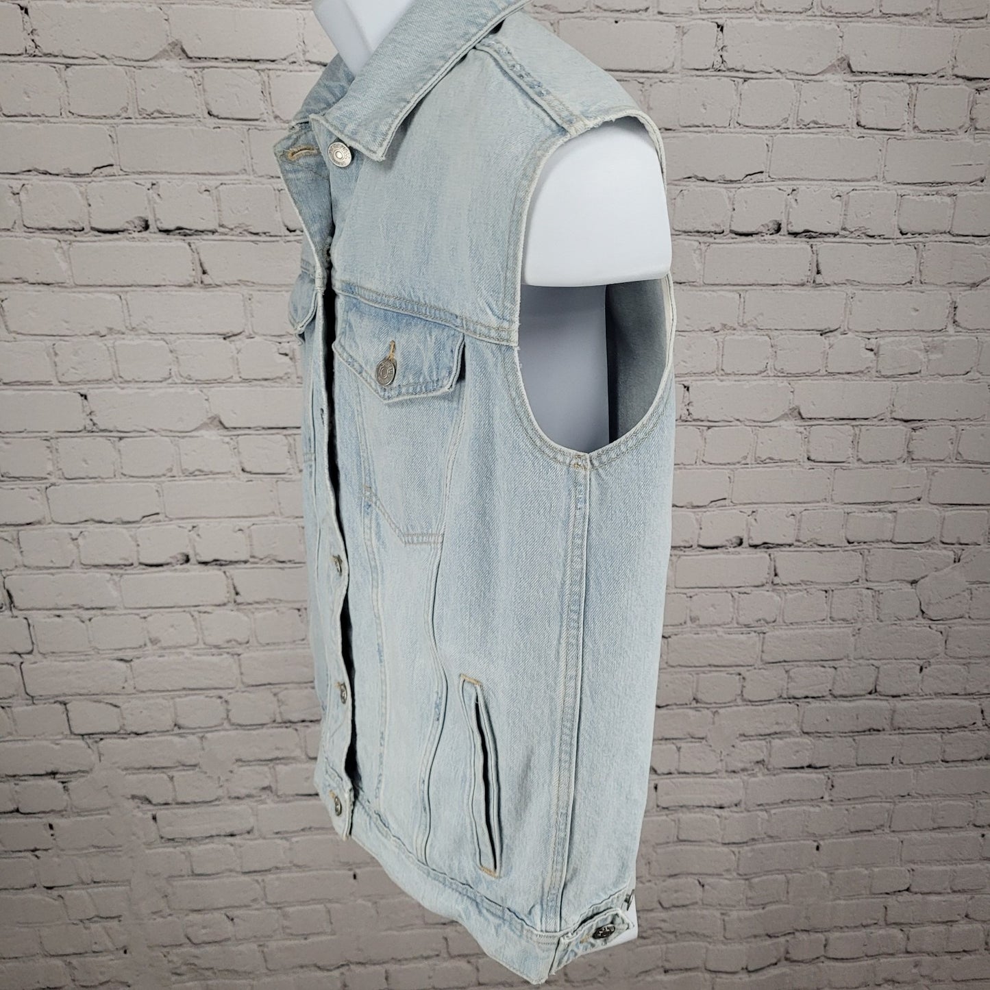 Madewell Blue Denim Oversized Trucker  Distressed Light Wash Jean Vest Small S