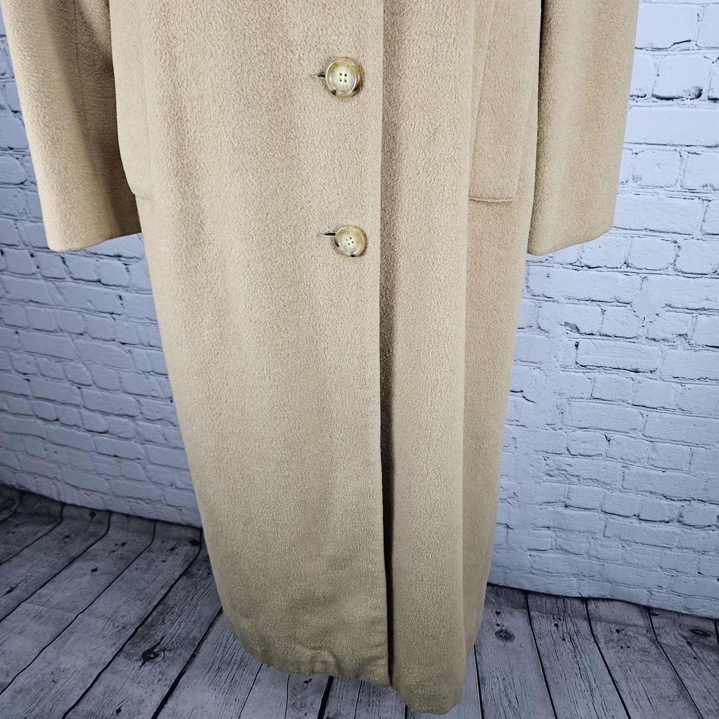 VTG Tan 100% Camelhair Buttoned Vented Long Over Coat Trench USA Medium M