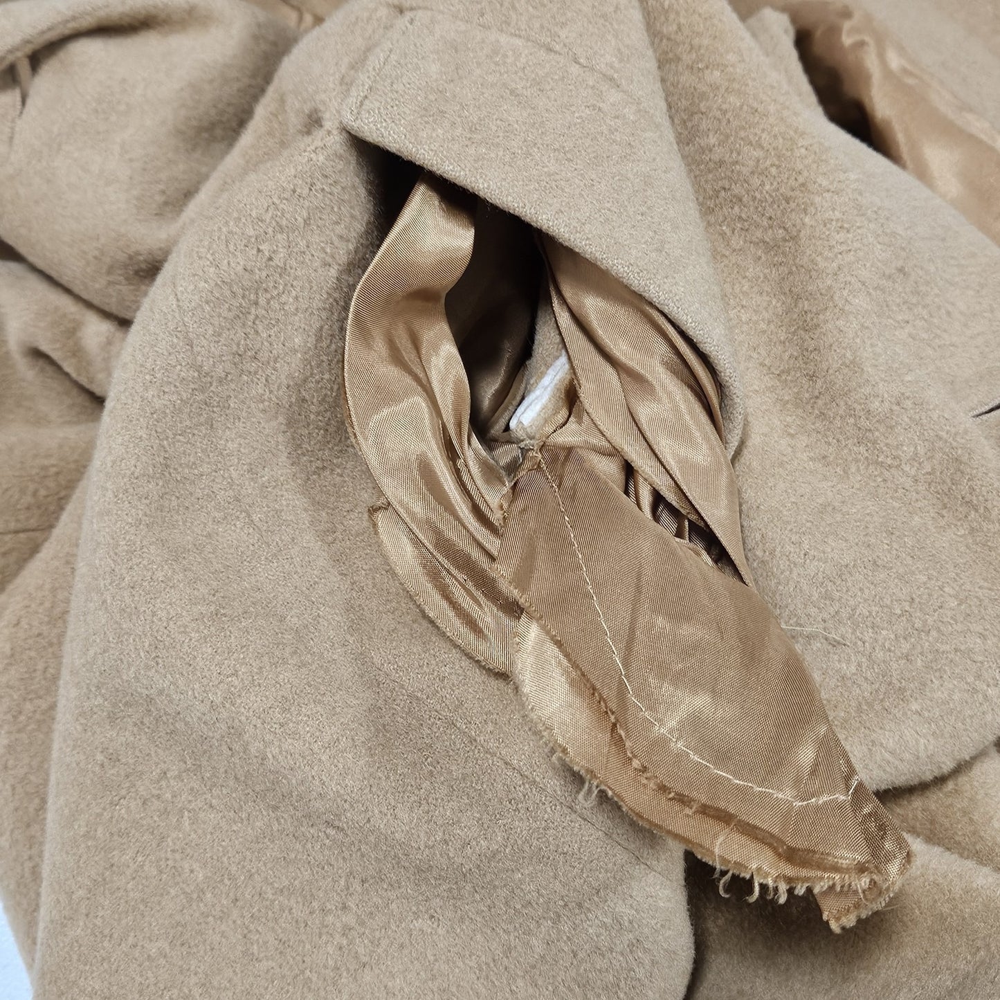 VTG Tan 100% Camelhair Buttoned Vented Long Over Coat Trench USA Medium M