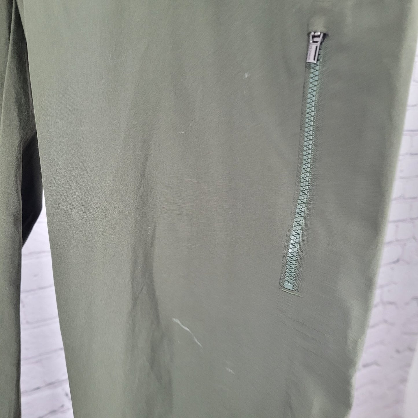 Athleta Green Lightweight Stretch Activewear Pull On High Rise Pants 8 (31x28)