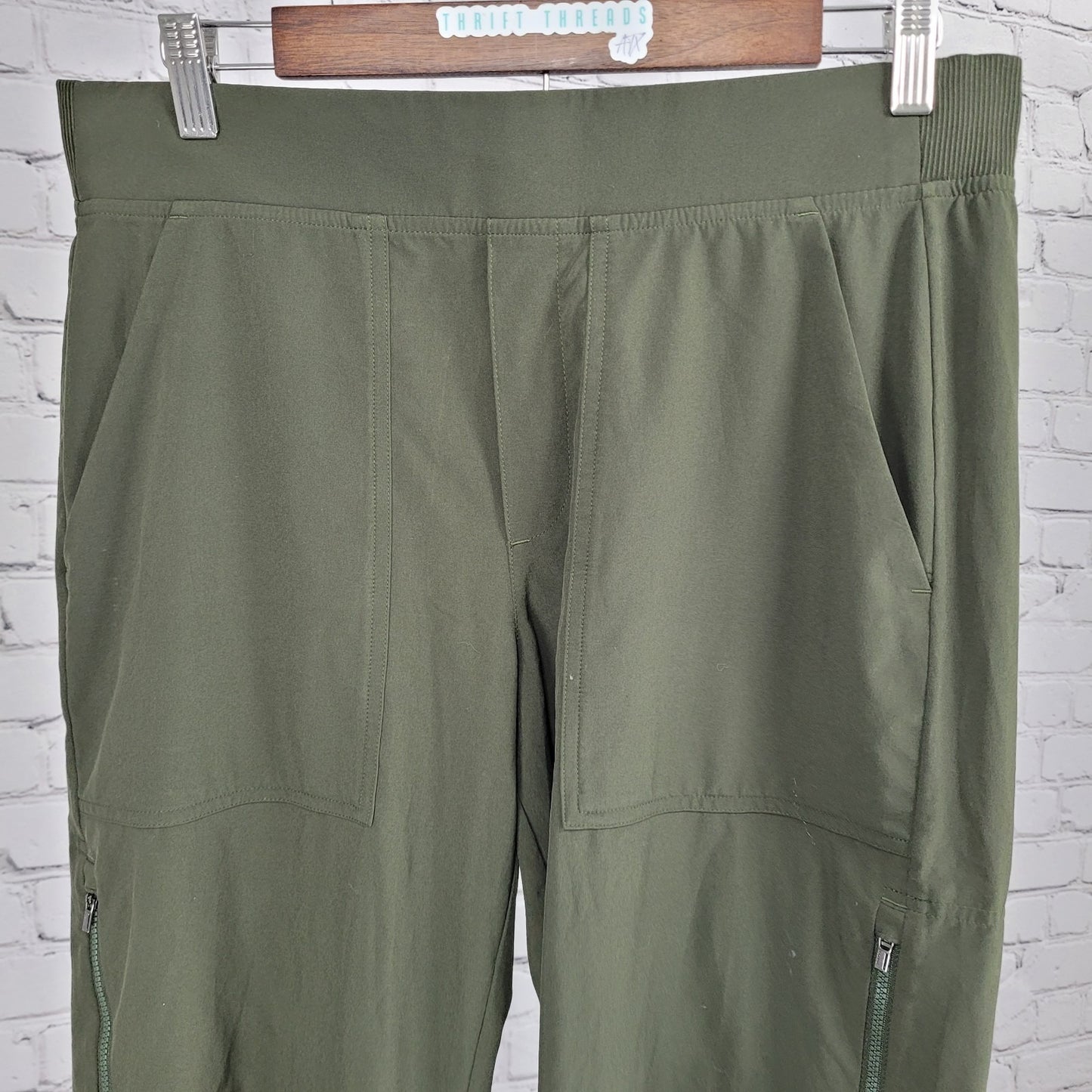 Athleta Green Lightweight Stretch Activewear Pull On High Rise Pants 8 (31x28)