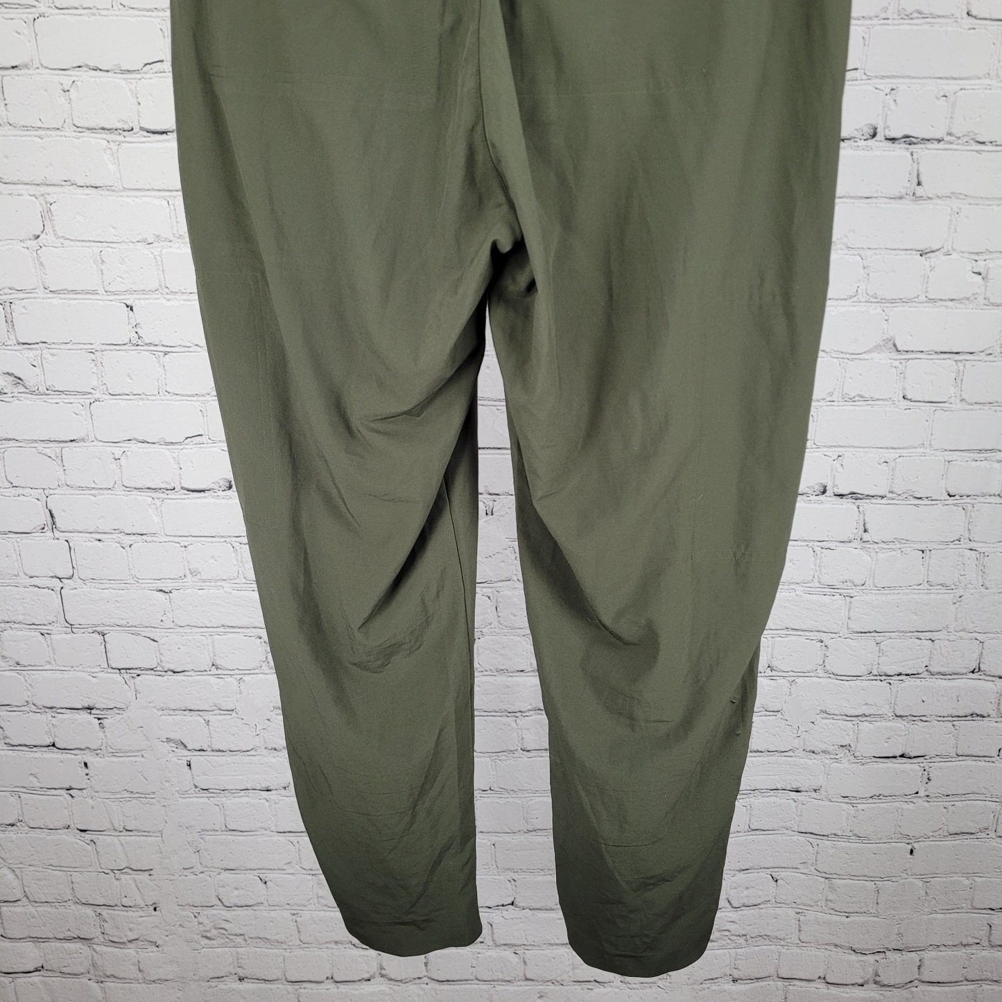 Athleta Green Lightweight Stretch Activewear Pull On High Rise Pants 8 (31x28)