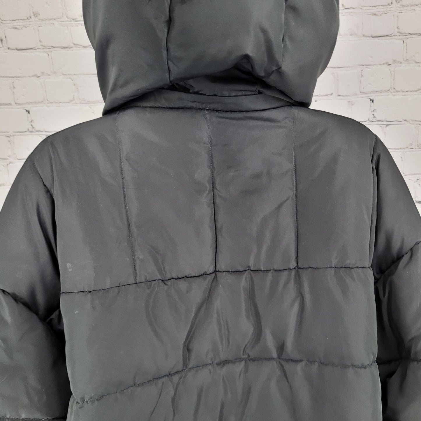 Urban Outfitters Black Hooded Fleece Lined Insulated Puffer Jacket Size Medium M