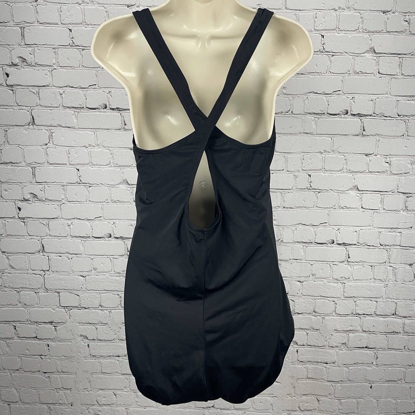Aquabelle Black Built In Padded Bra One Piece Full Coverage Swimsuit Size 22W