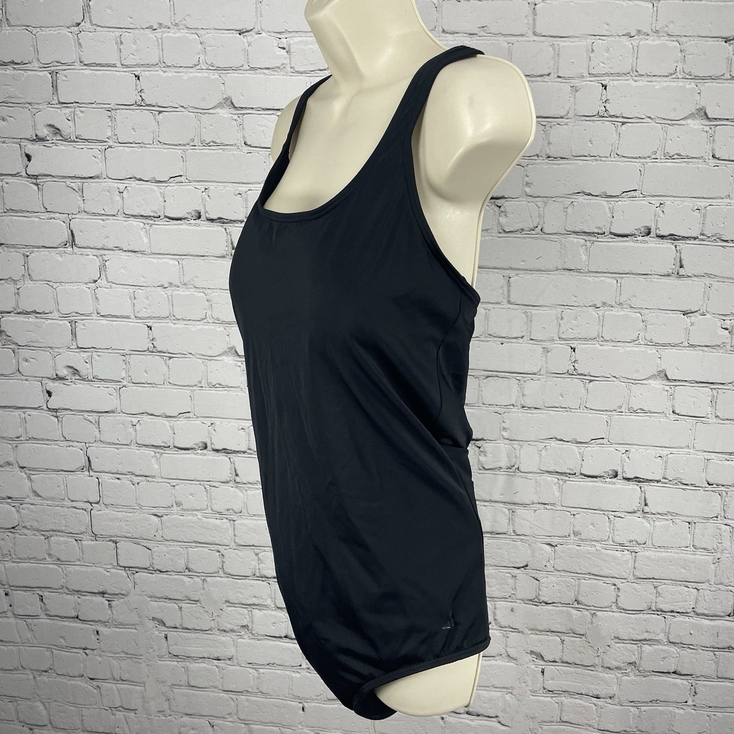 Aquabelle Black Built In Padded Bra One Piece Full Coverage Swimsuit Size 22W