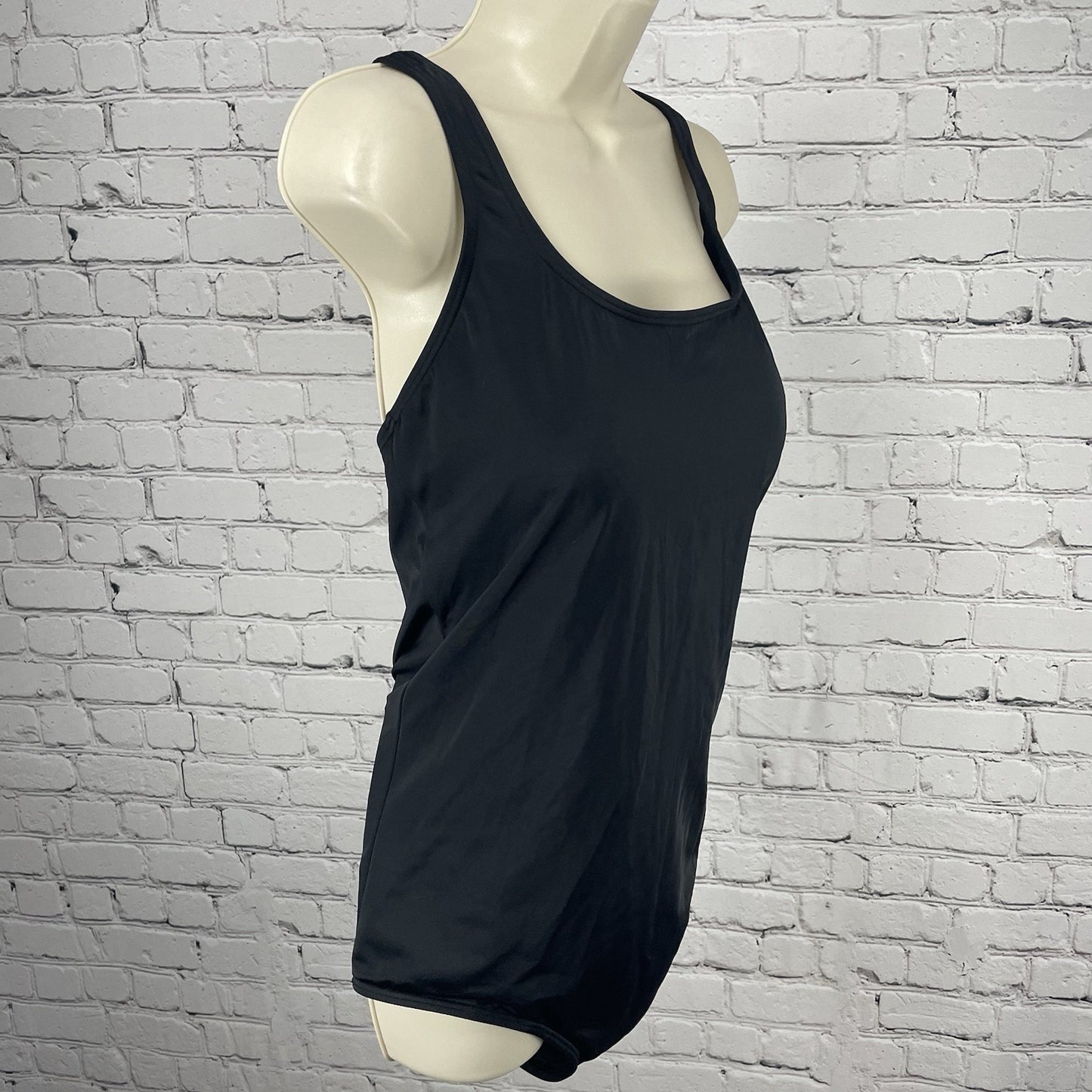 Aquabelle Black Built In Padded Bra One Piece Full Coverage Swimsuit Size 22W
