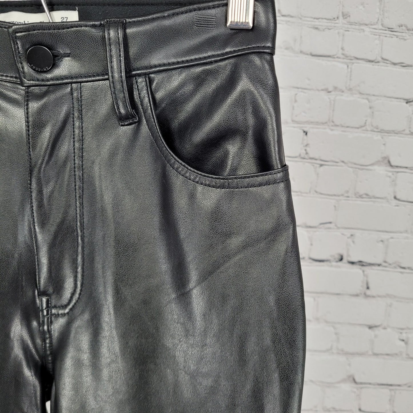 Abercrombie & Fitch Faux Leather Ankle Straight Ultra High Rise Pants 4 (25x26)