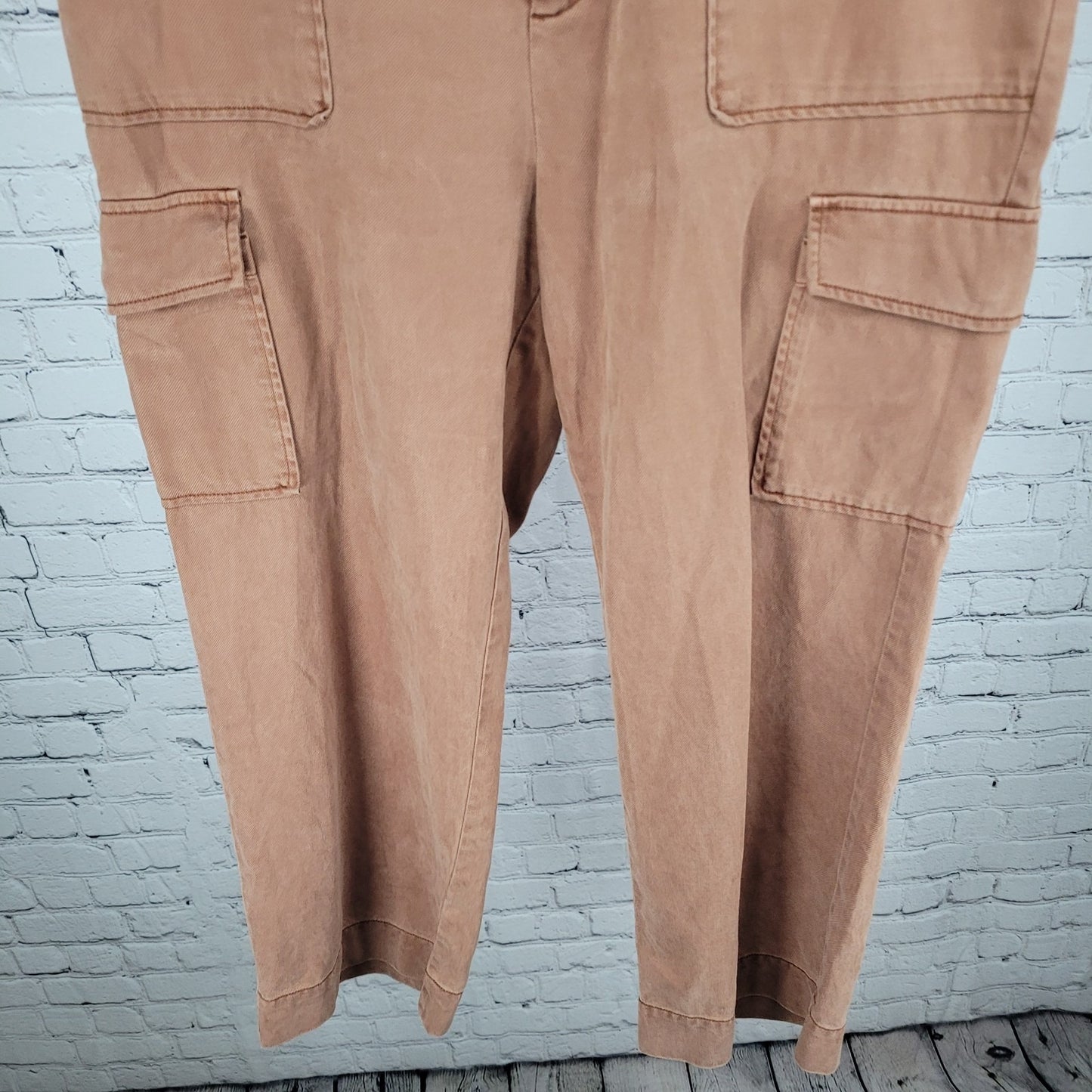 Nicole Miller Muted Orange Twill Adjustable Waist Cargo Pants Size 10 (30x25)