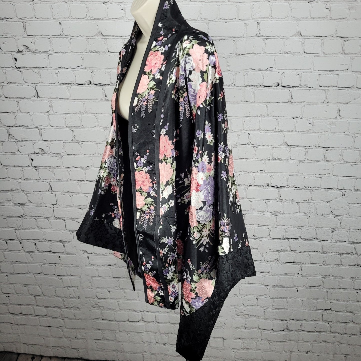 Black Floral Silky Lace Trim Long Sleeve Kimono Style Open Jacket Size Medium M