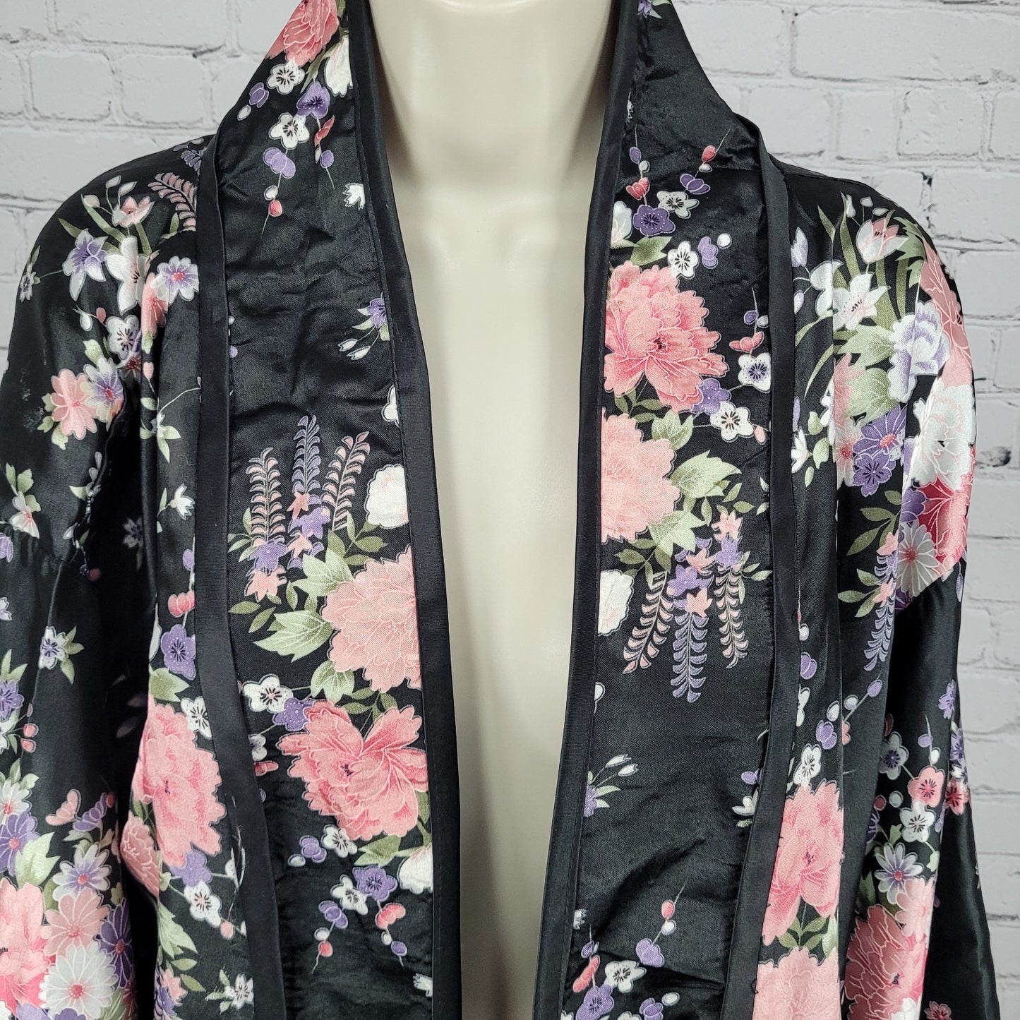 Black Floral Silky Lace Trim Long Sleeve Kimono Style Open Jacket Size Medium M