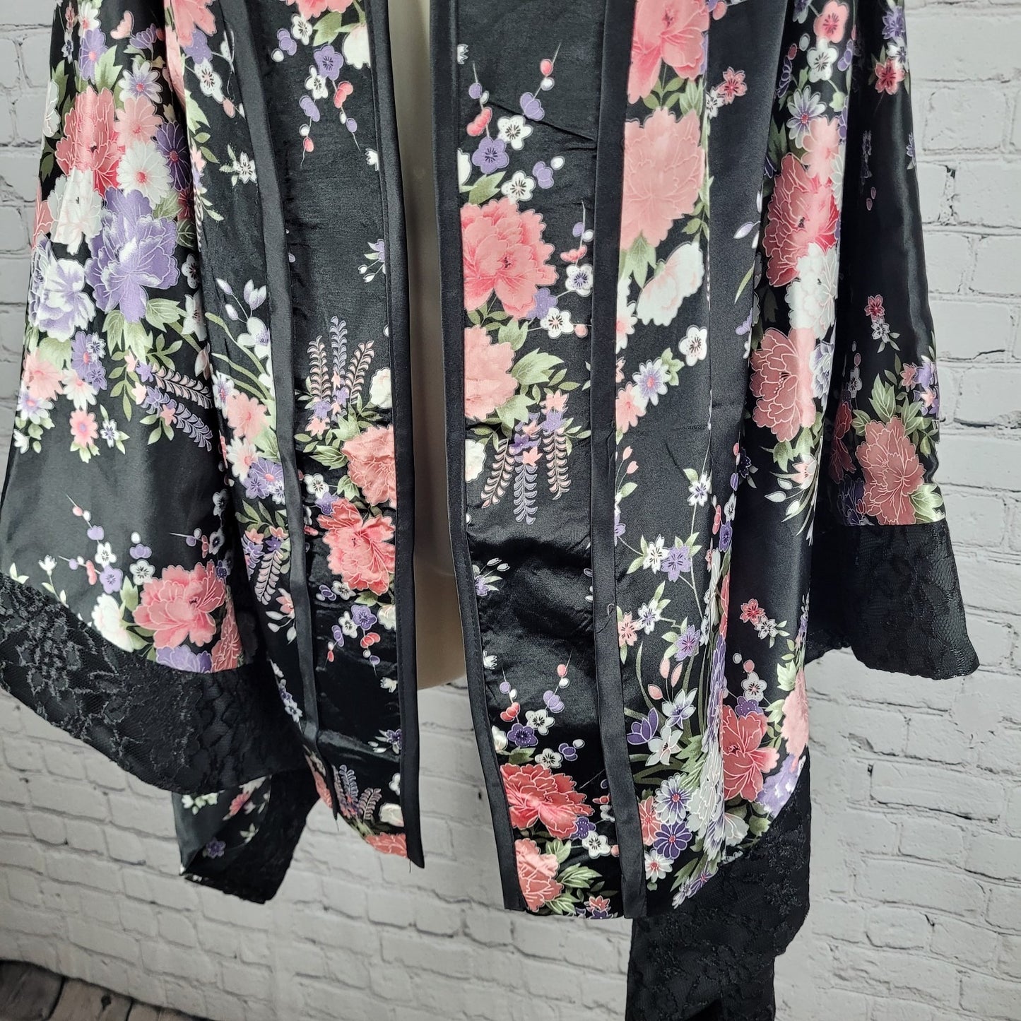 Black Floral Silky Lace Trim Long Sleeve Kimono Style Open Jacket Size Medium M