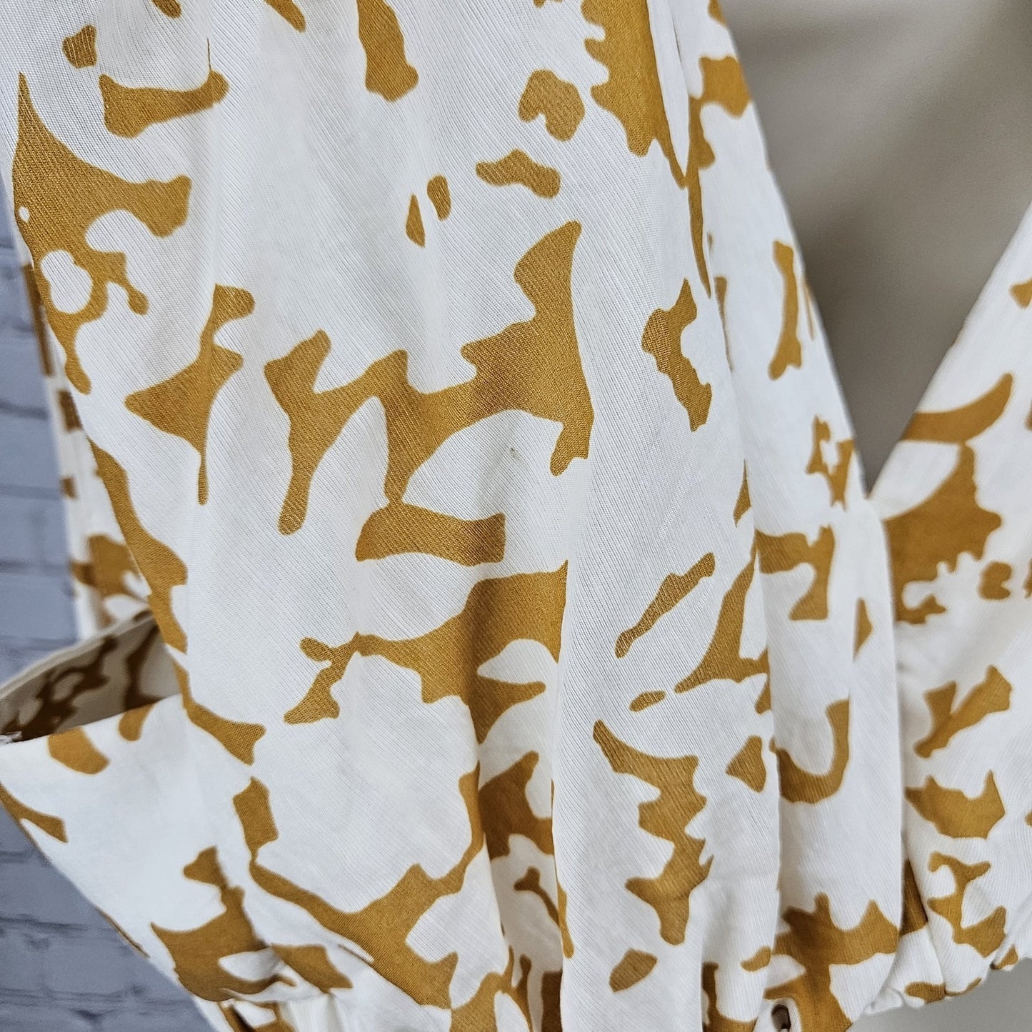 Acler Landon Ivory Yellow Linen Blend Cotton Lined Gold Accent Crop Top US 8