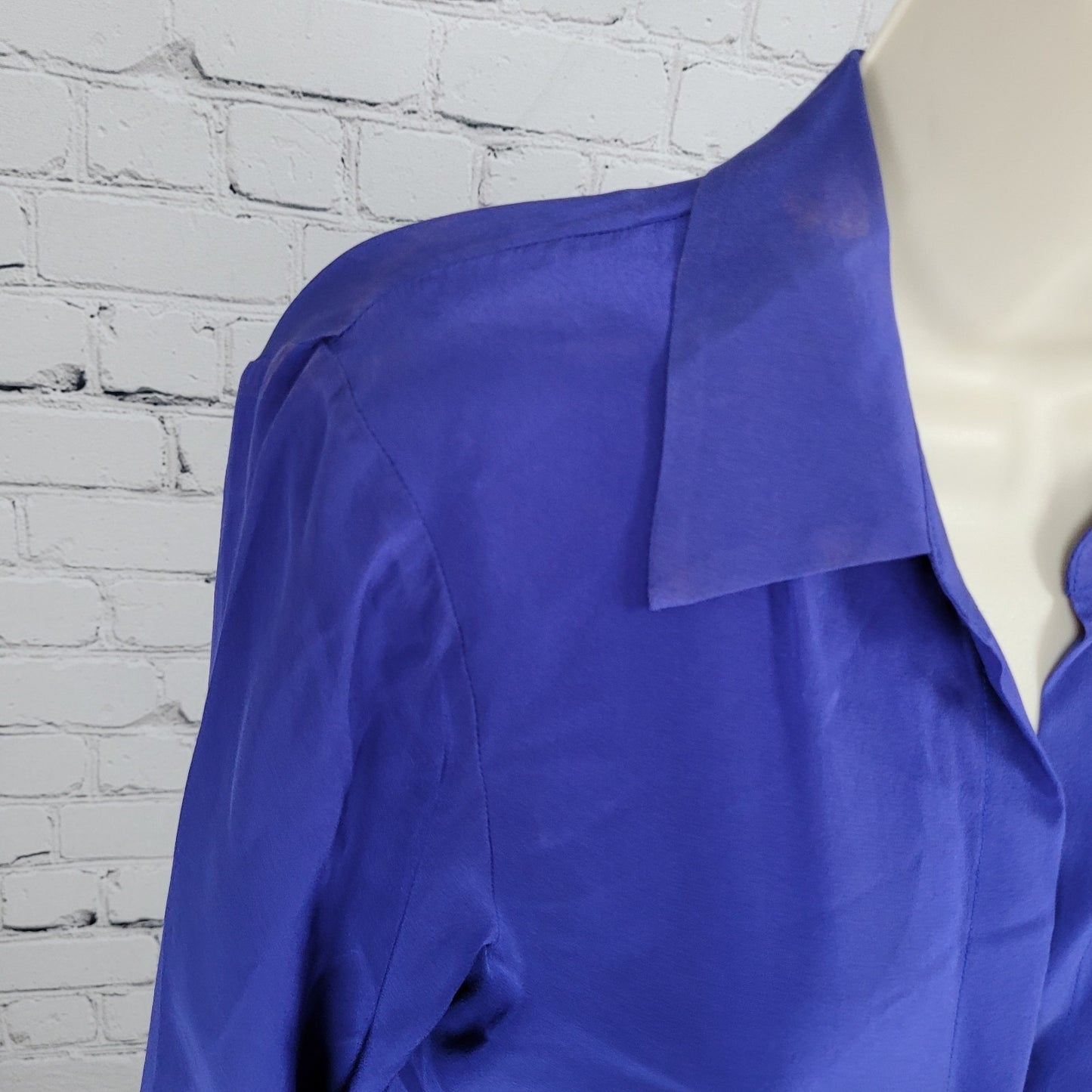 Rory Beca Blue 100% Silk Open Back Snap Closure Long Sleeve Top USA Small S