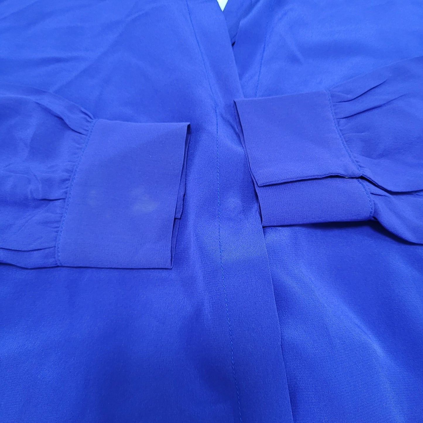 Rory Beca Blue 100% Silk Open Back Snap Closure Long Sleeve Top USA Small S