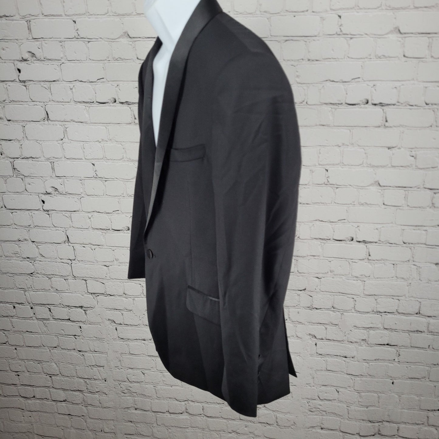 Calvin Klein Black 100% Wool 1 Button Double Vented Shawl Tuxedo Suit Jacket 42S