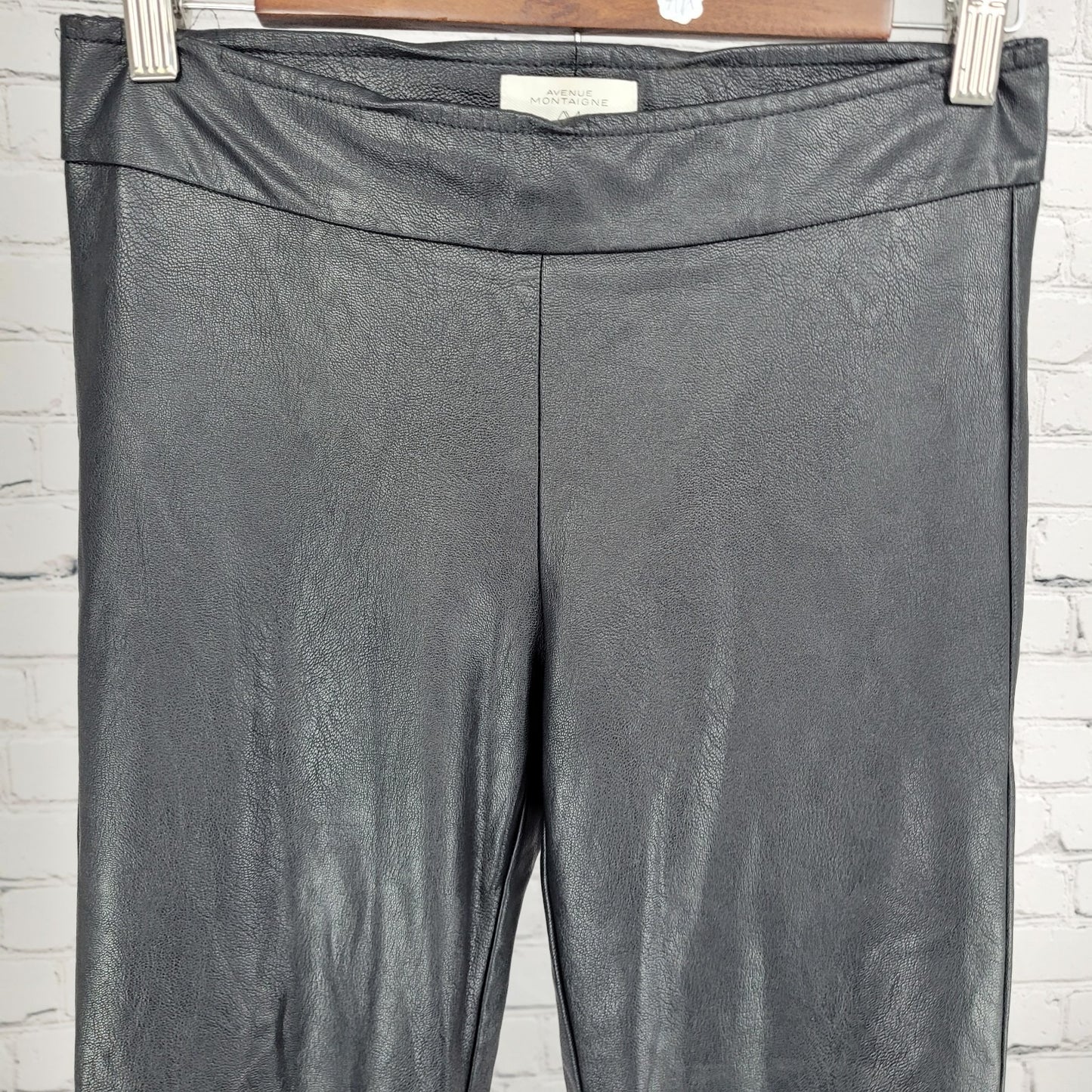 Avenue Montaigne Black Leo Faux Leather Stretch Crop Pants USA Size 2 (27x25)