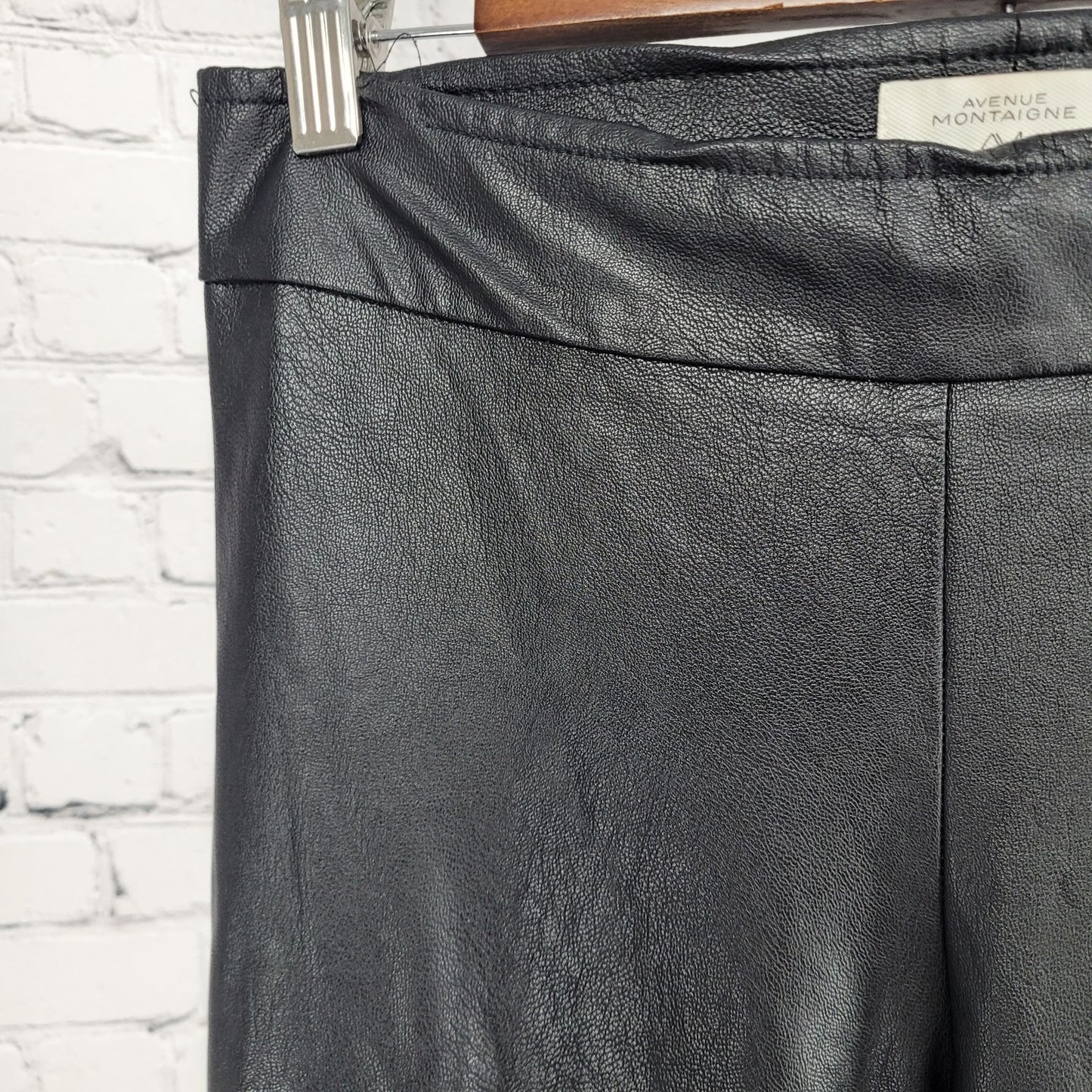 Avenue Montaigne Black Leo Faux Leather Stretch Crop Pants USA Size 2 (27x25)