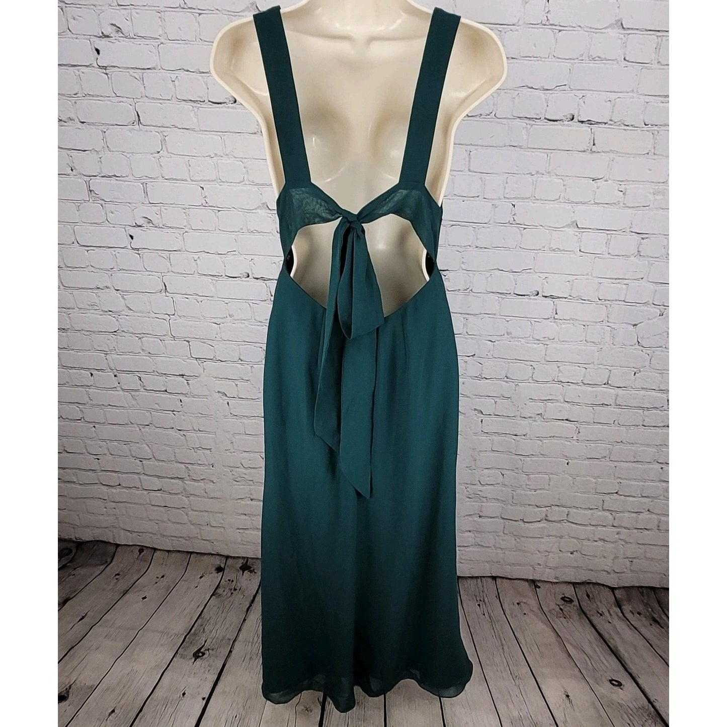 Azazie Dark Green Chiffon Tie Back Padded Bridesmaid Maxi Dress Gown Size C