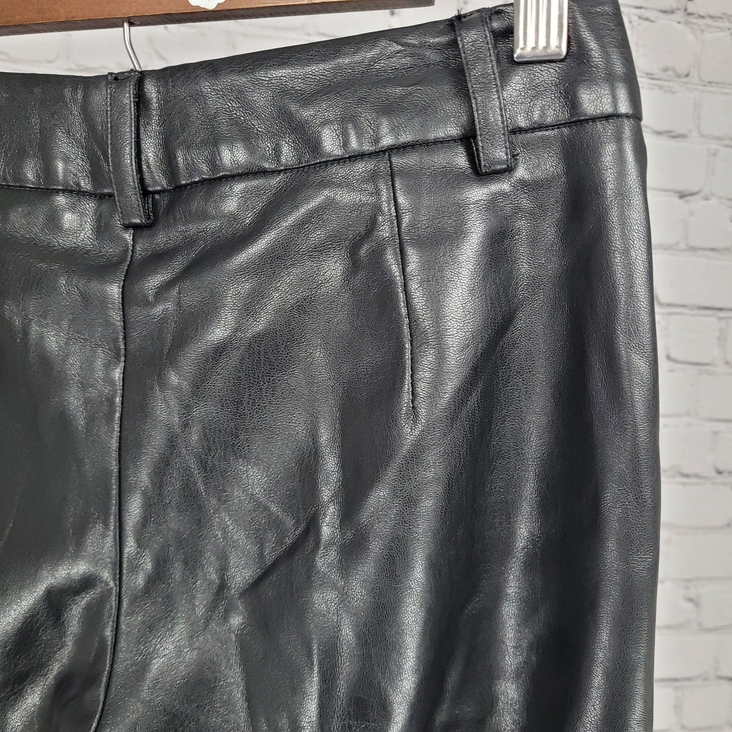 Velvet Black Faux Leather Mid Rise Straight Ankle Pants USA 2 (27x26)
