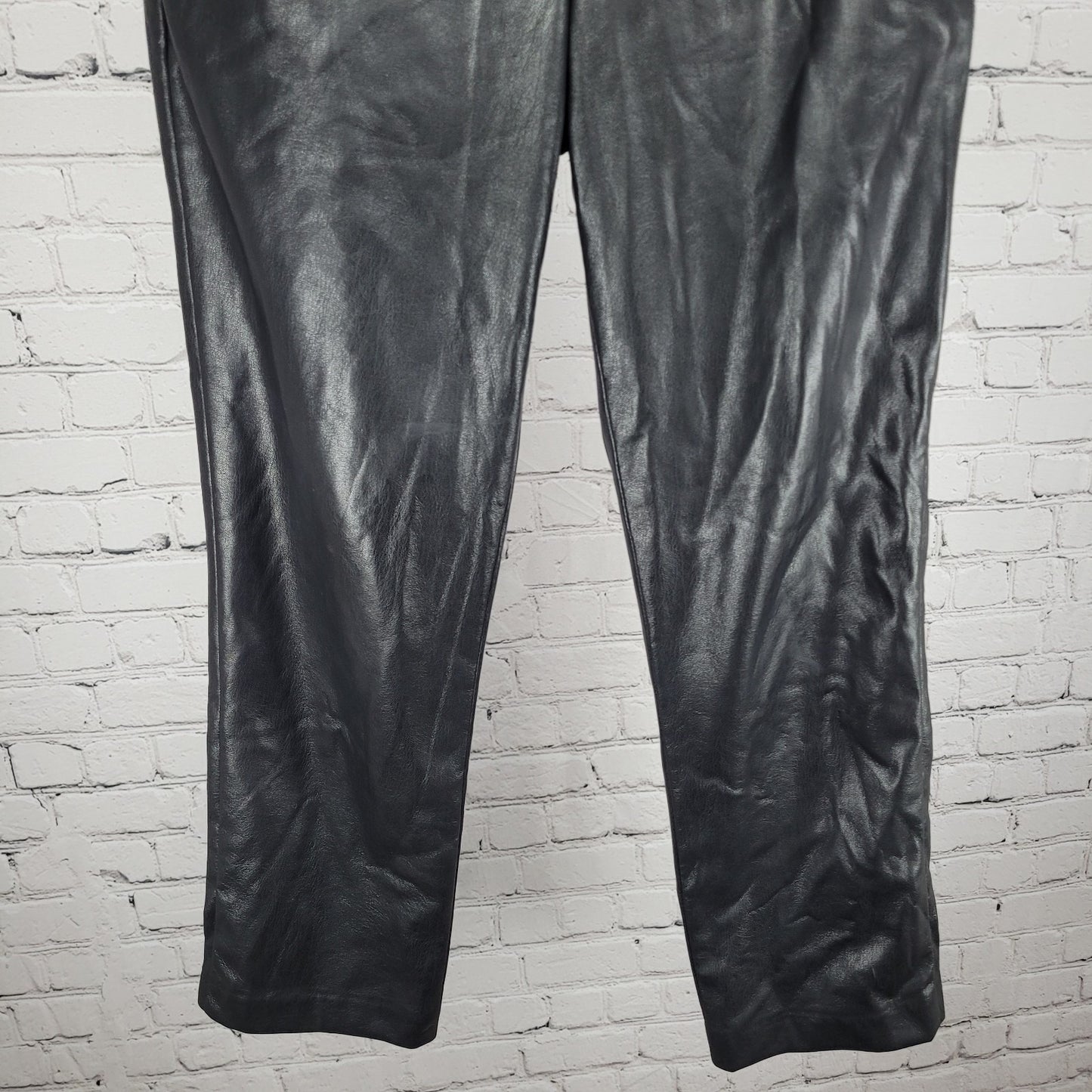 Velvet Black Faux Leather Mid Rise Straight Ankle Pants USA 2 (27x26)
