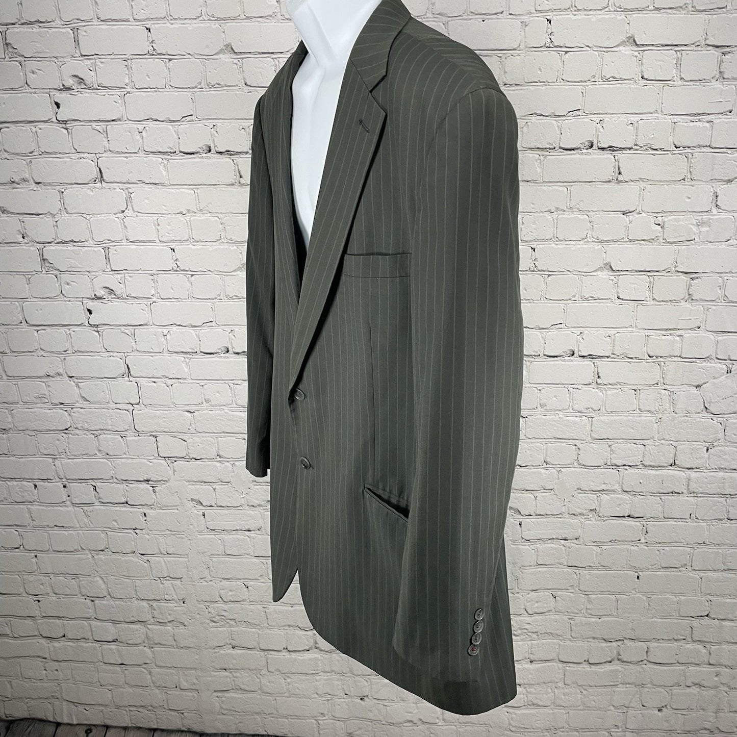 Fubu The Collection Grey Striped 2 Button Vented Blazer Sport Coat Size 48L