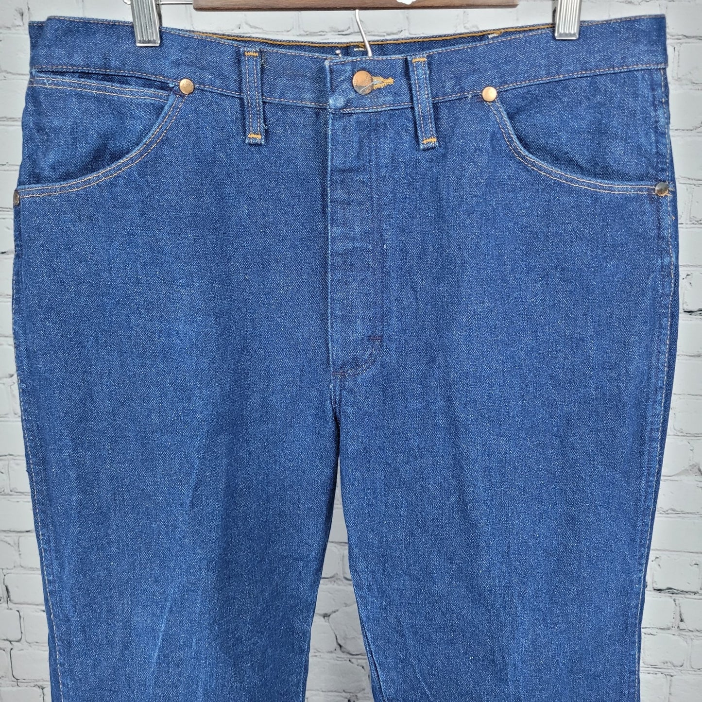 Wrangler Blue Denim 100% Cotton Straight Western Cowboy Jeans USA 38x30 (35x27)
