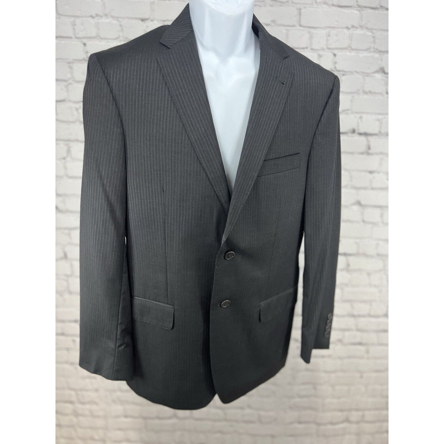Jos A Bank Metropolitan Charcoal Pinstripe Blazer Slim Fit Cooper Lining 39RG